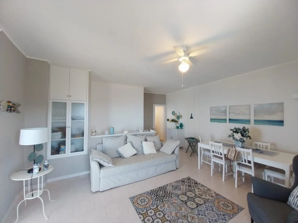 3-bedroom 3-bathroom semi-detached villa with sea views €279,000 (AU$466,000)