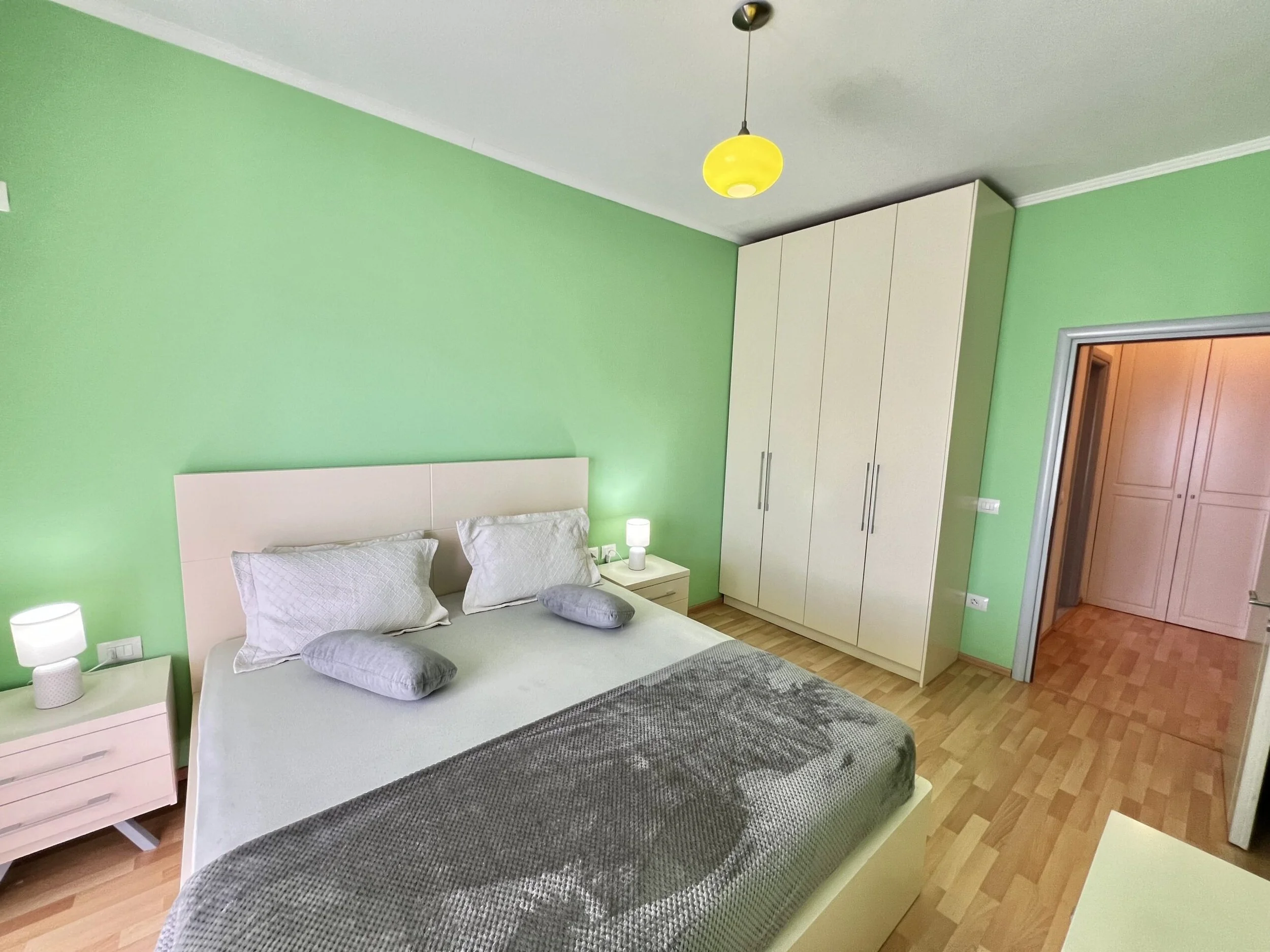 1-bedroom 1-bathroom apartment with amazing sea views | 2 minutes walk to the promenade and beach | Fully furnished |   €158,000 (AU$264,000)