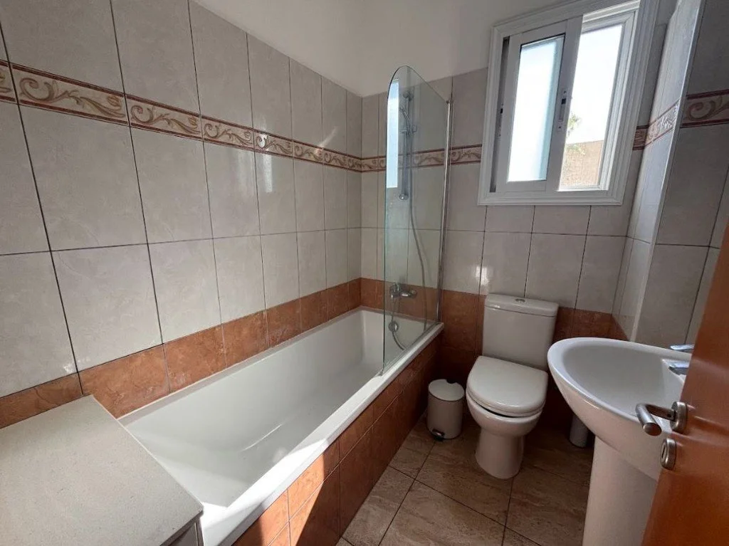 3-bedroom 2-bathroom apartment with sea view | Fully furnished | Covered and uncovered verandas | Solar system | Covered parking | €250,000 (AU$418,000)