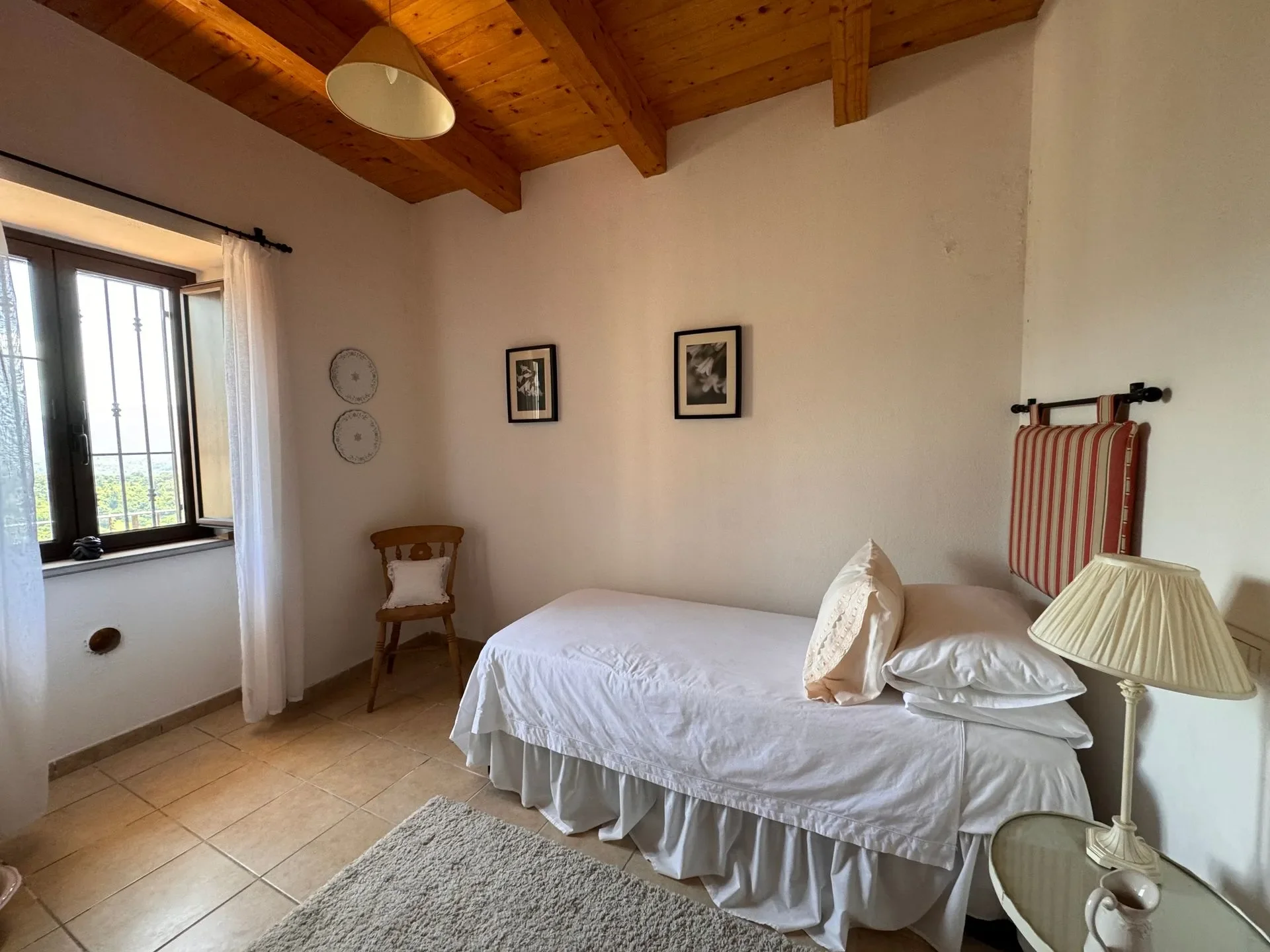 3-level villa 3-bedrooms 3-bathrooms | Completely renovated 2011 | Fully furnished | Sea and mountain views | Cellar | €180,000 (AU$301,000)