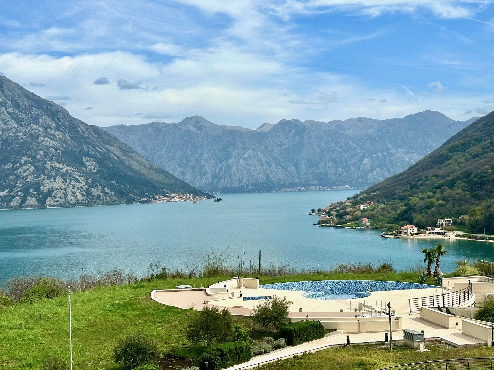 2-bedroom 2-bathroom penthouse in exclusive gated community | Generously sized terrace offering stunning panoramic views of sea and mountains | Fully furnished | Shared pool and on-site spa facilities | Kid’s playground |  €349,000 (AU$579,000)