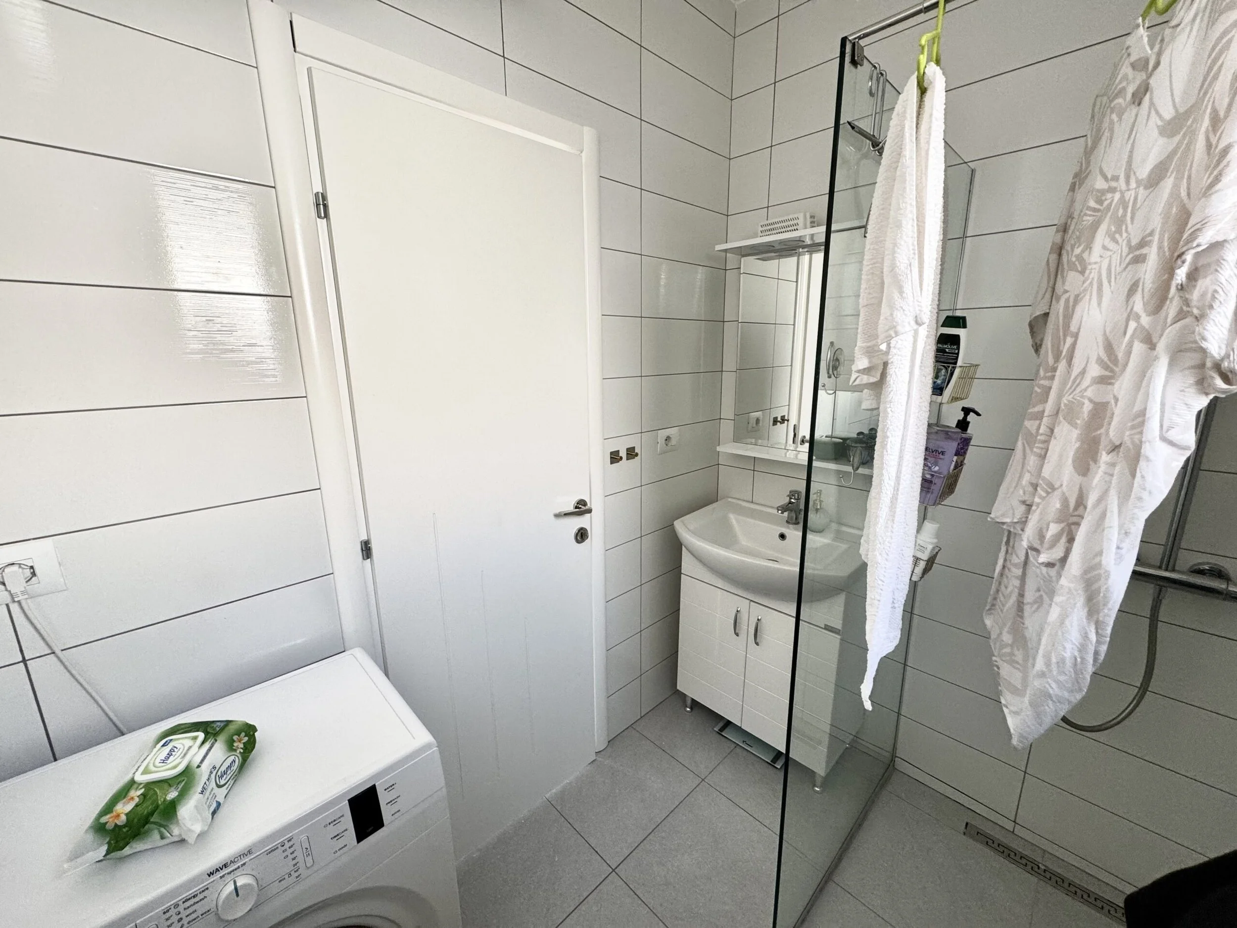 1-bedroom 1-bathroom apartment with sea views to Corfu | Fully furnished | €160,000 (AU$267,000)