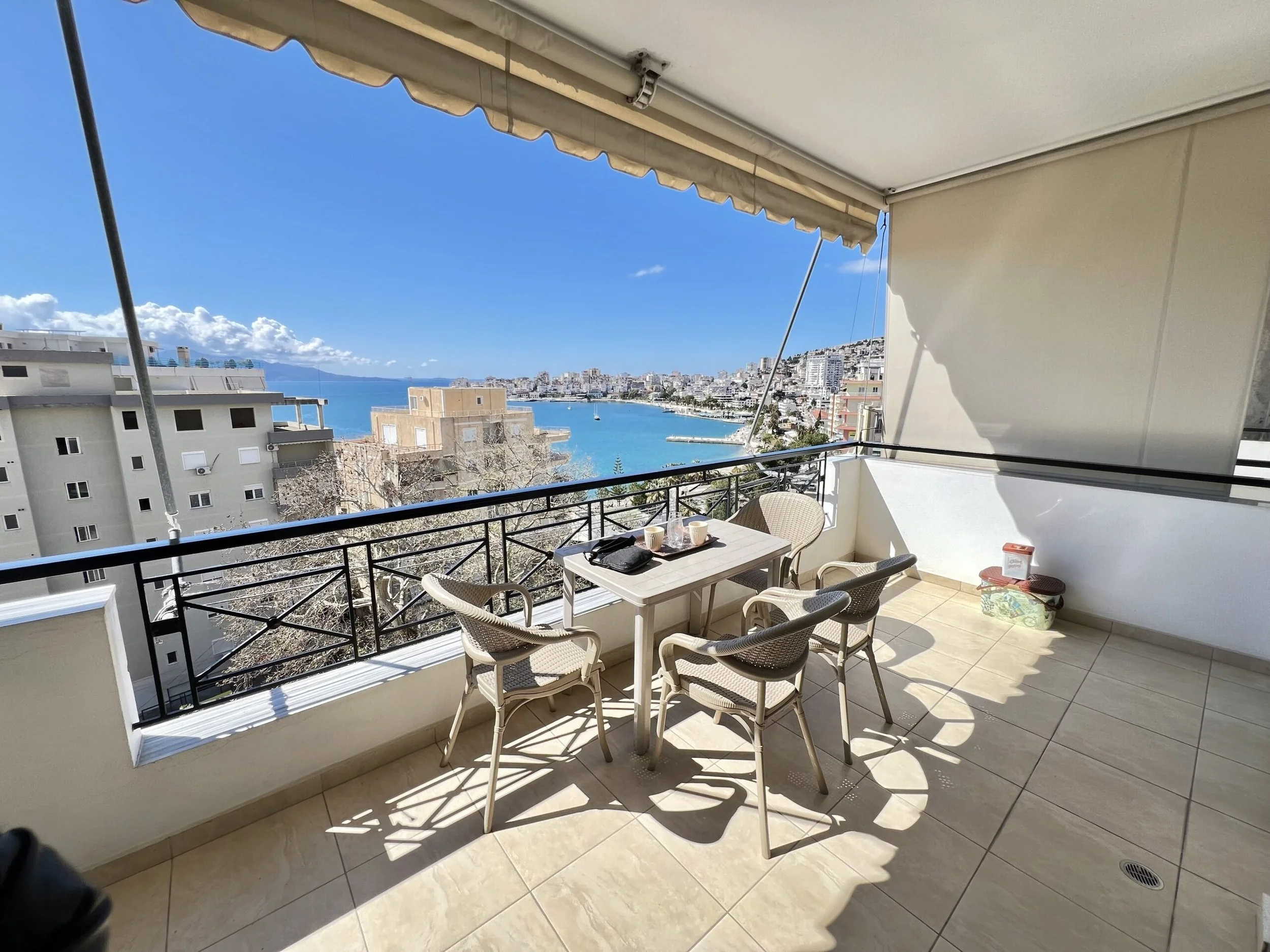 1-bedroom 1-bathroom apartment with amazing sea views | 2 minutes walk to the promenade and beach | Fully furnished |   €158,000 (AU$264,000)
