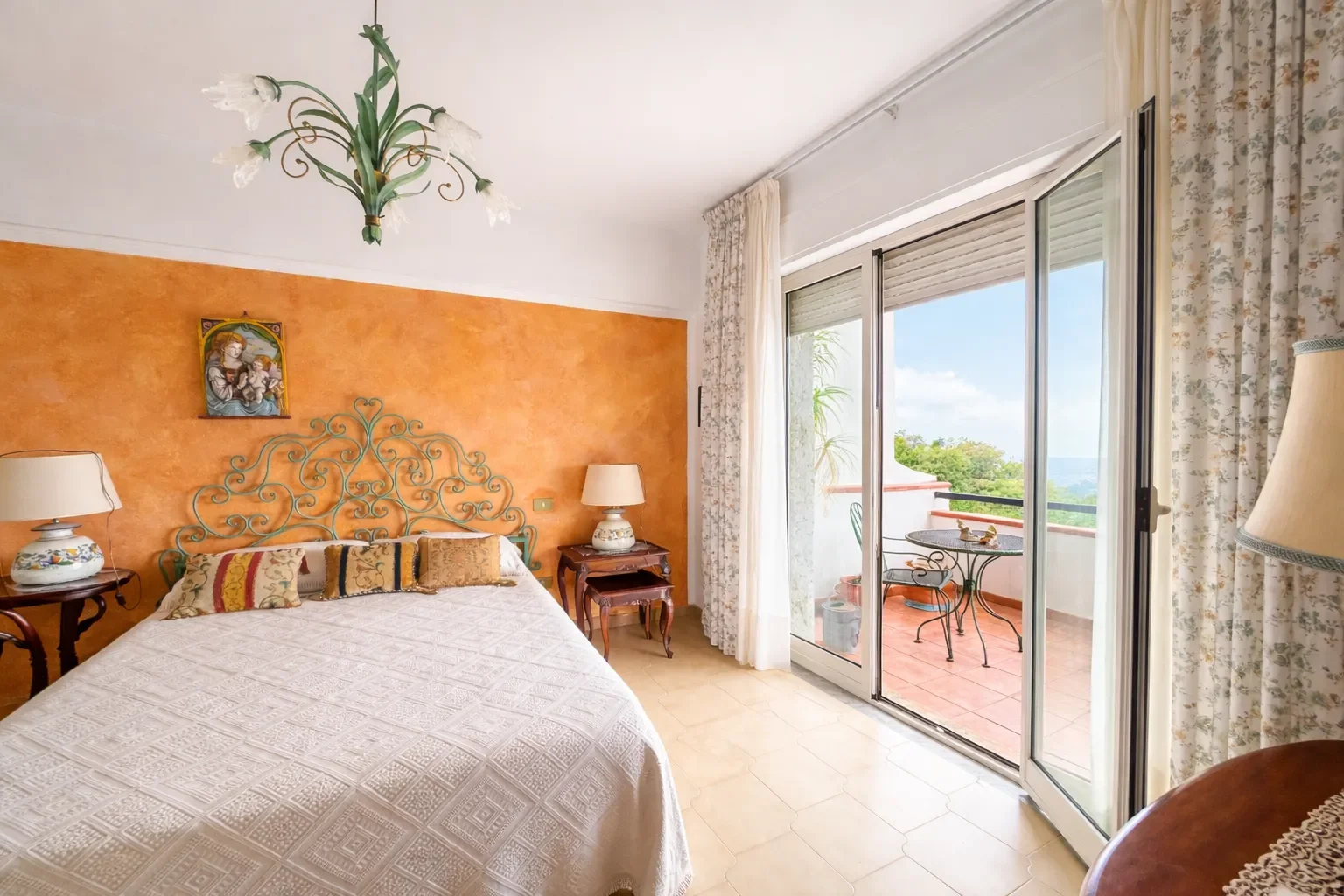 4-bedroom 3-bathroom terraced house with sea and mountain views | 3 floors with roof terrace and balcony | €180,000 (AU$301,000)