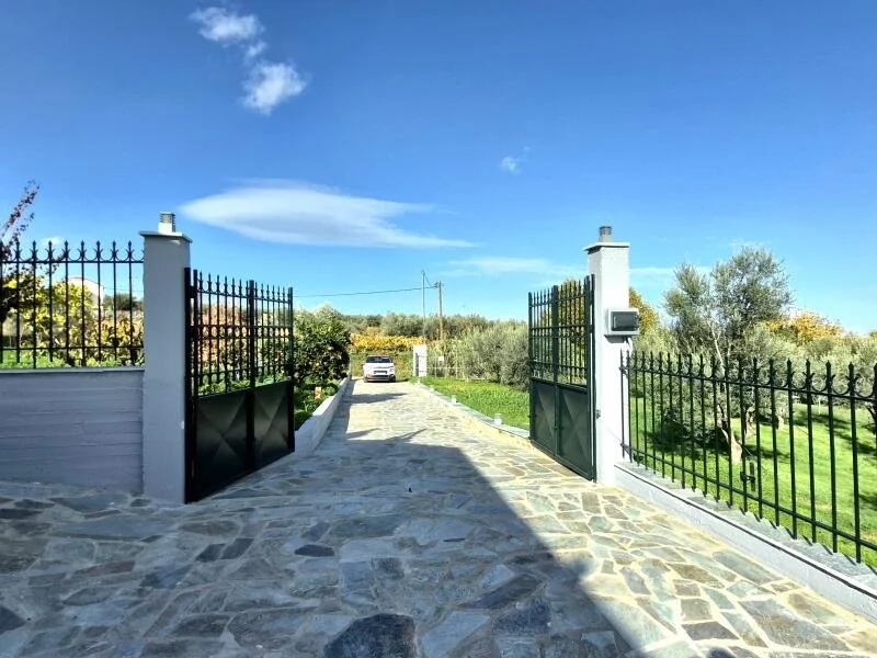 3-bedroom 1-bathroom house on 3,500 sq.m. plot size | Unobstructed panoramic views of Corinthian Gulf | Fully renovated internally in 2024 | Fully furnished | 50 olive trees and various fruit trees | €250,000 (A$418,000)