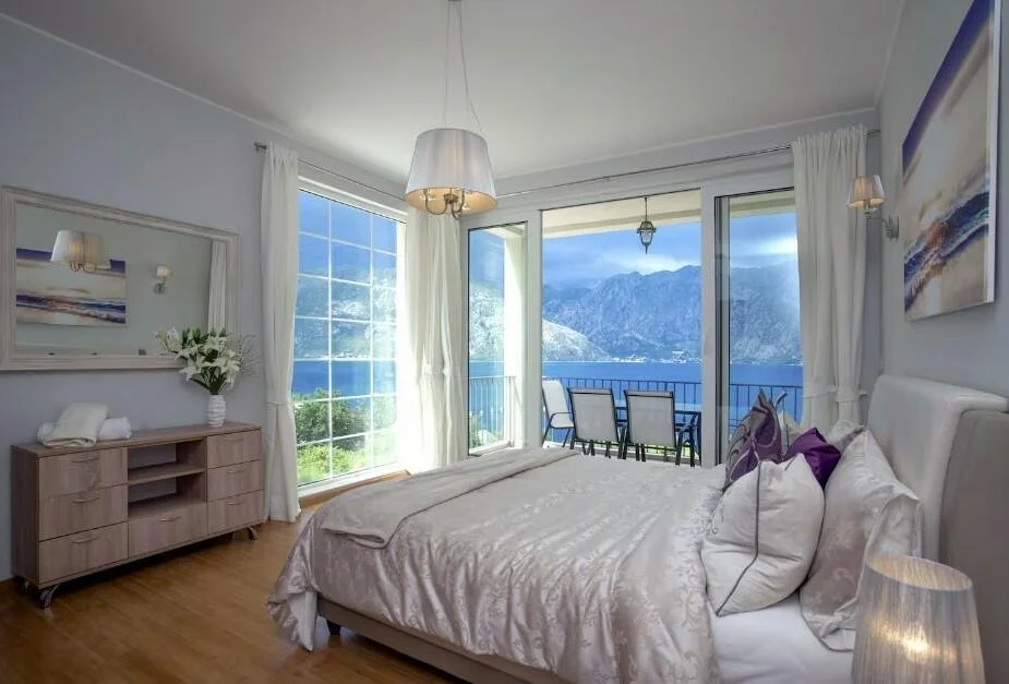 3-bedroom 2-bathroom apartment | Terrace offering panoramic sea views | Fully furnished | Private garage included in the price | Complex with shared pool | €340,000 (AU$564,000)