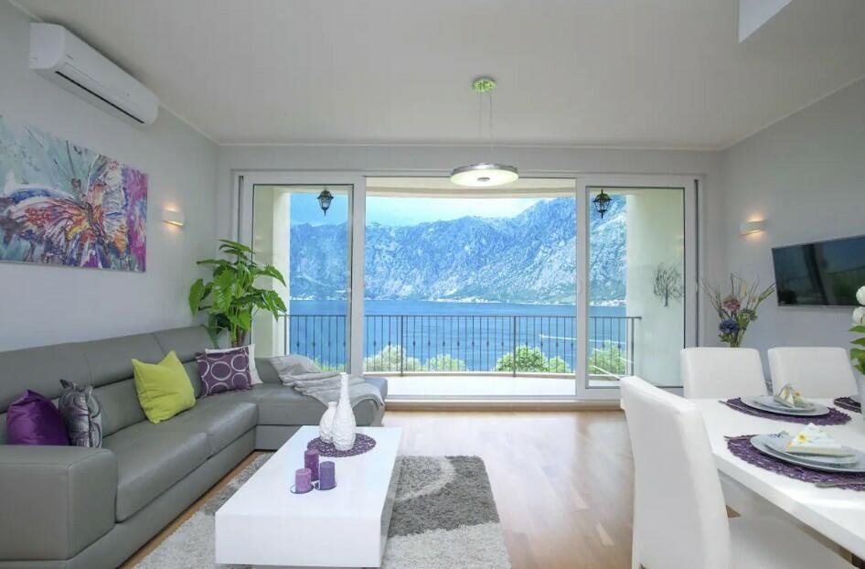 3-bedroom 2-bathroom apartment | Terrace offering panoramic sea views | Fully furnished | Private garage included in the price | Complex with shared pool | €340,000 (AU$564,000)