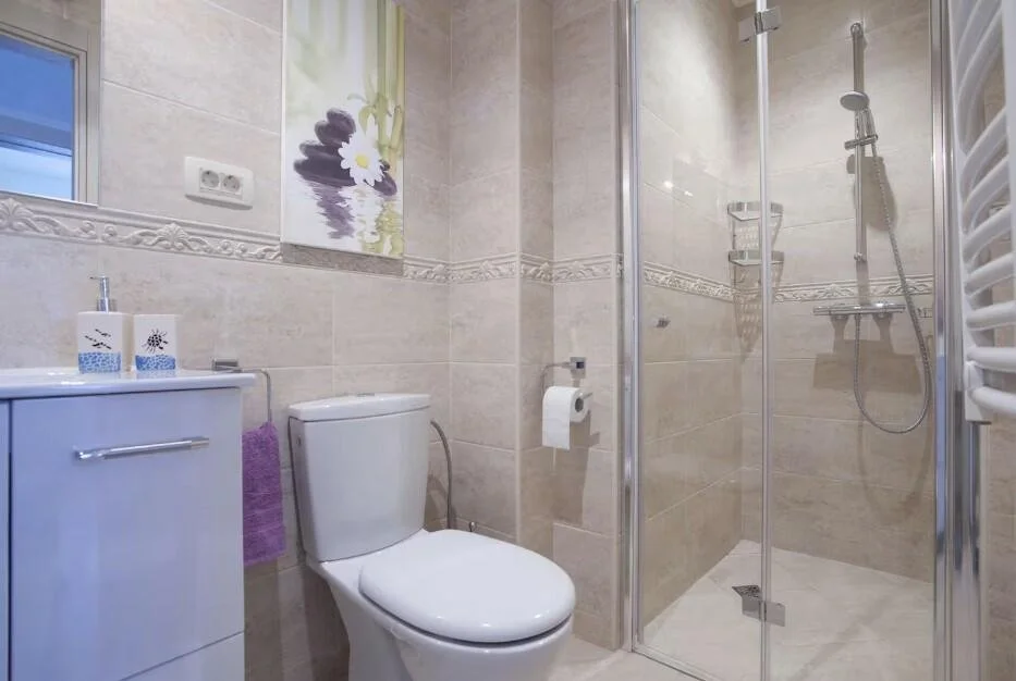 3-bedroom 2-bathroom apartment | Terrace offering panoramic sea views | Fully furnished | Private garage included in the price | Complex with shared pool | €340,000 (AU$564,000)