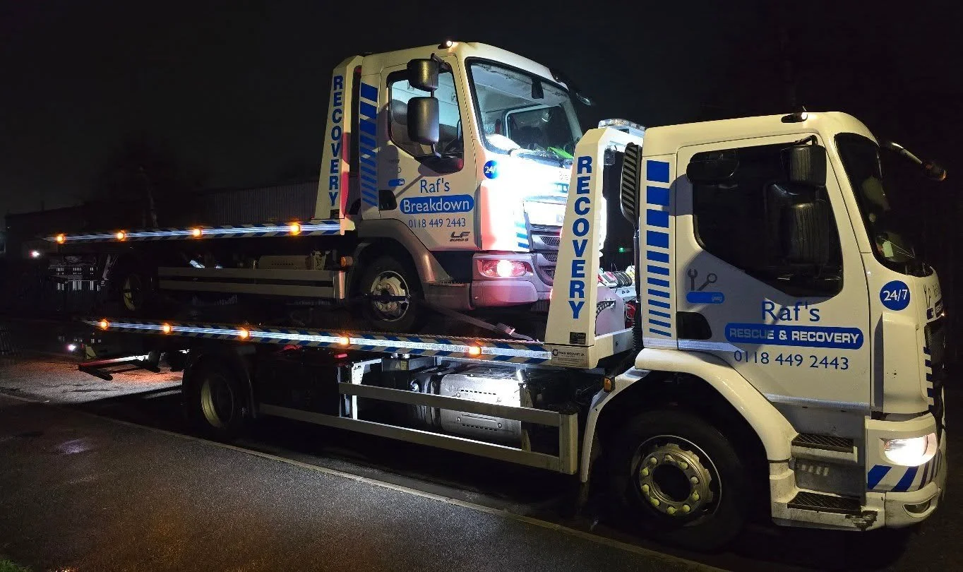 Piggy-back time! (Don't worry, it was just being lazy!)

Late-night logistics, fleet moves, and specialist recovery handled properly with the right kit for the job.
&bull; Commercial vehicle transport
&bull; Fleet &amp; workshop moves
&bull; 24/7 pro
