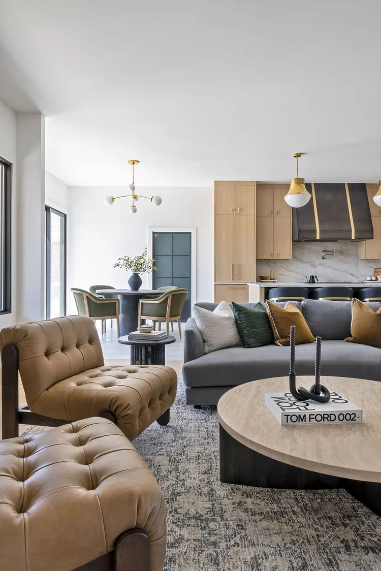 Eileen & Home Interior Design