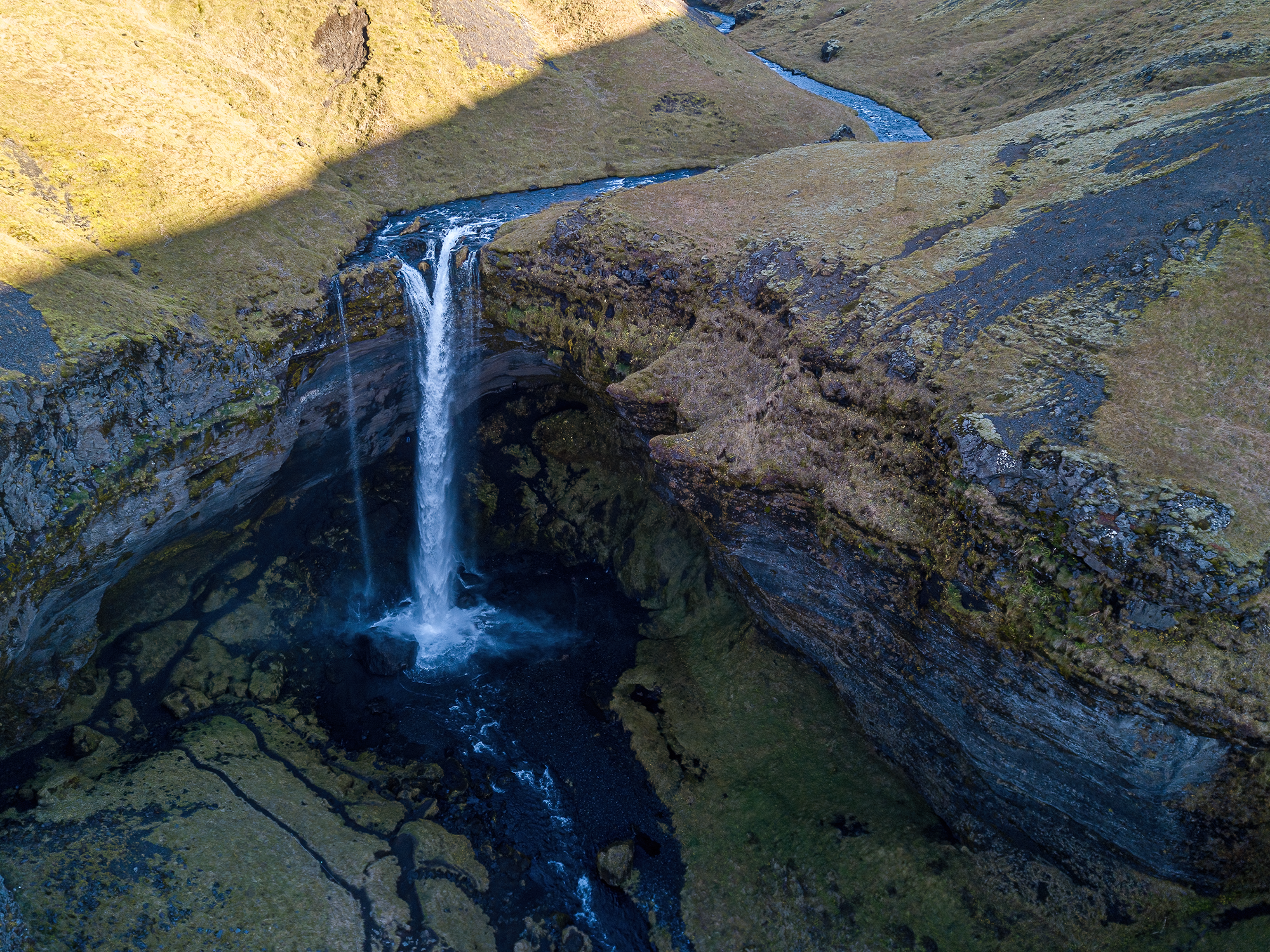Iceland - The Drop -t.png