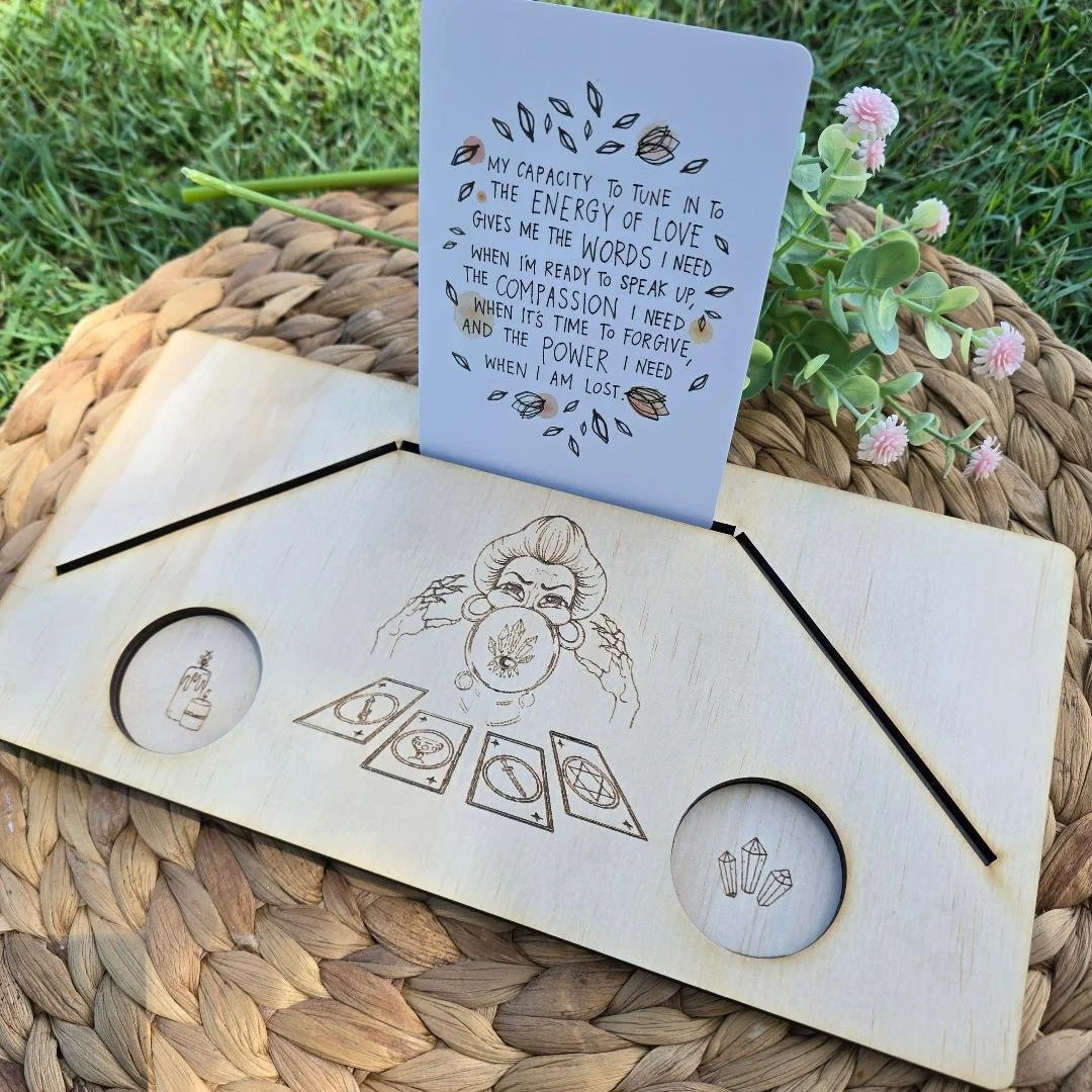 Tarot Cards 3 - Grandma.jpg