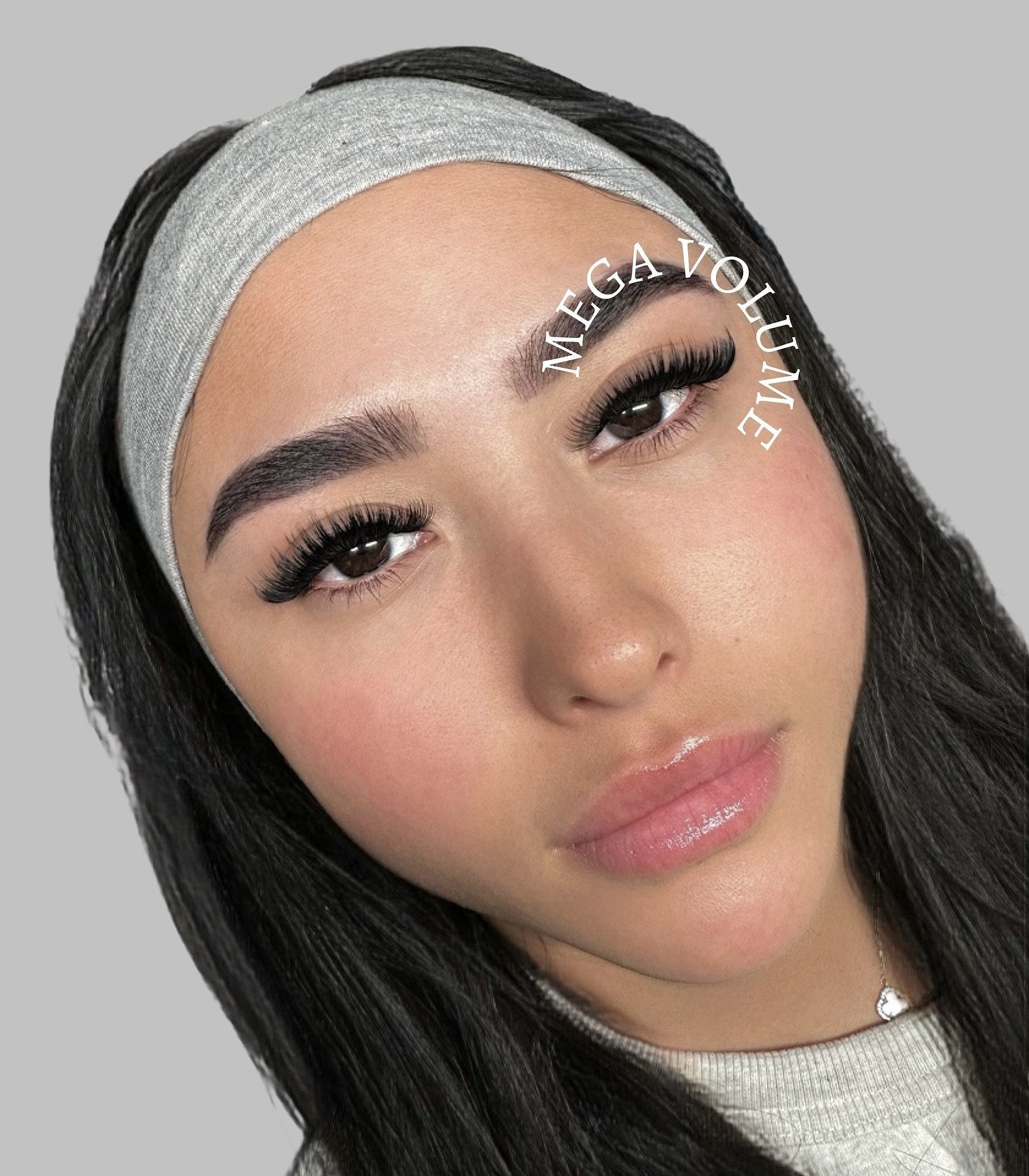 Mega volume perfection ❤️&zwj;🔥

$30 off any full set of lash extensions with code &ldquo;JUNE&rdquo; till 6/30 

Valid only at time of booking 

📍Woodridge, IL | 𝘊𝘩𝘪𝘤𝘢𝘨𝘰 𝘚𝘞 𝘴𝘶𝘣𝘶𝘳𝘣𝘴
 𝘊𝘭𝘪𝘤𝘬 &ldquo;𝘉𝘰𝘰𝘬 𝘕𝘰𝘸&rdquo; 𝘧𝘰𝘳 ?