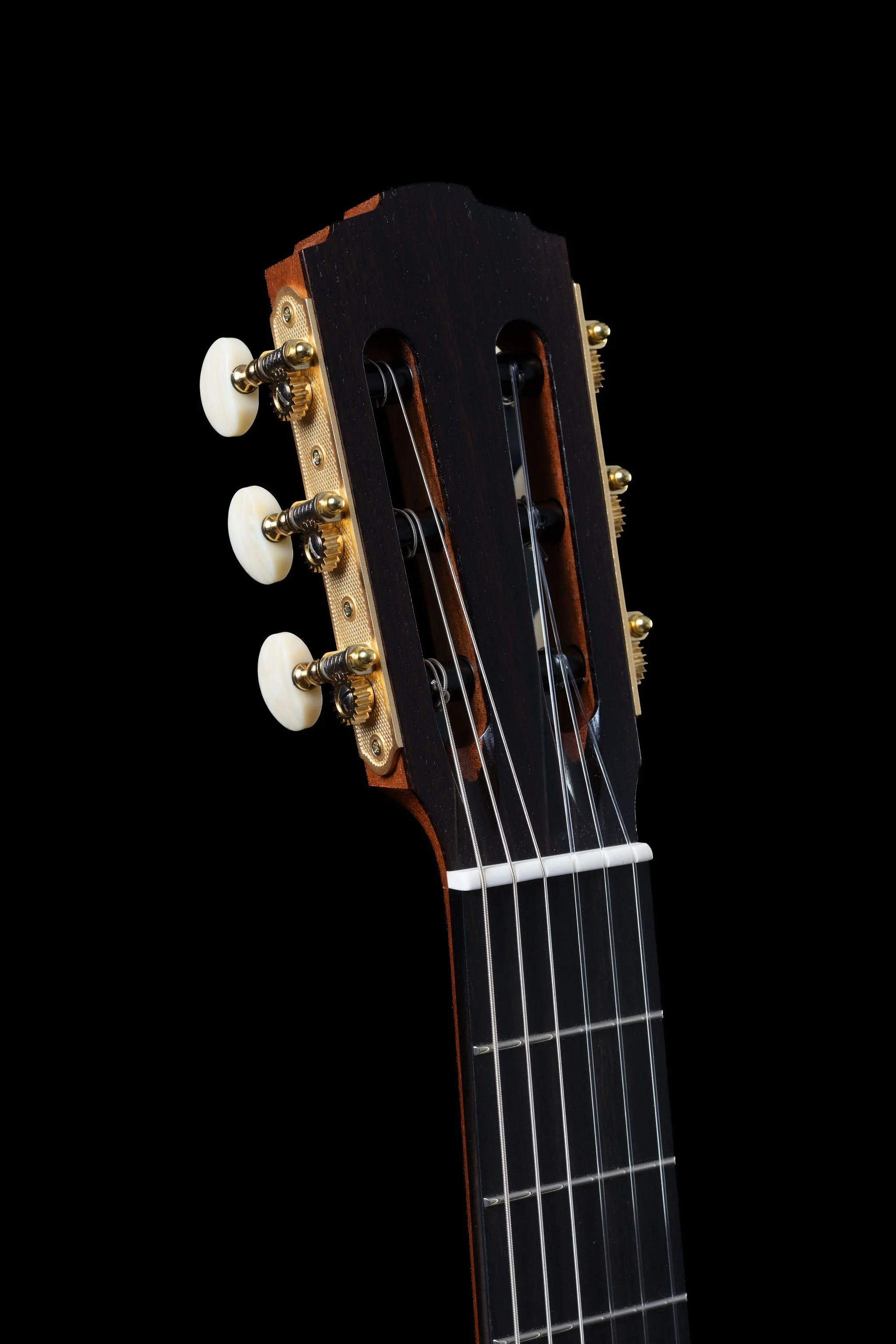 Furore spruce headstock.jpg