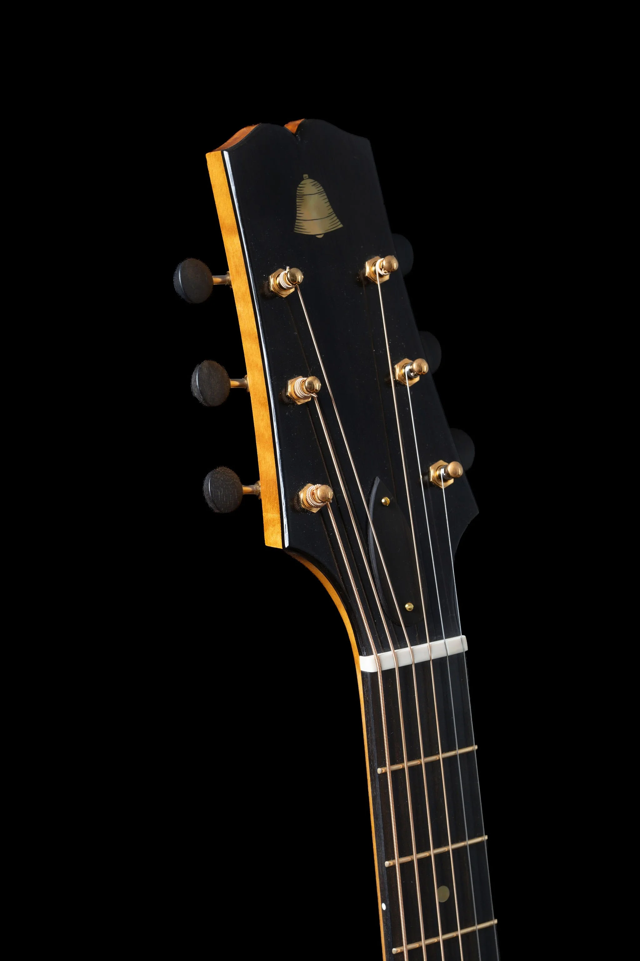 Campanella headstock.jpg