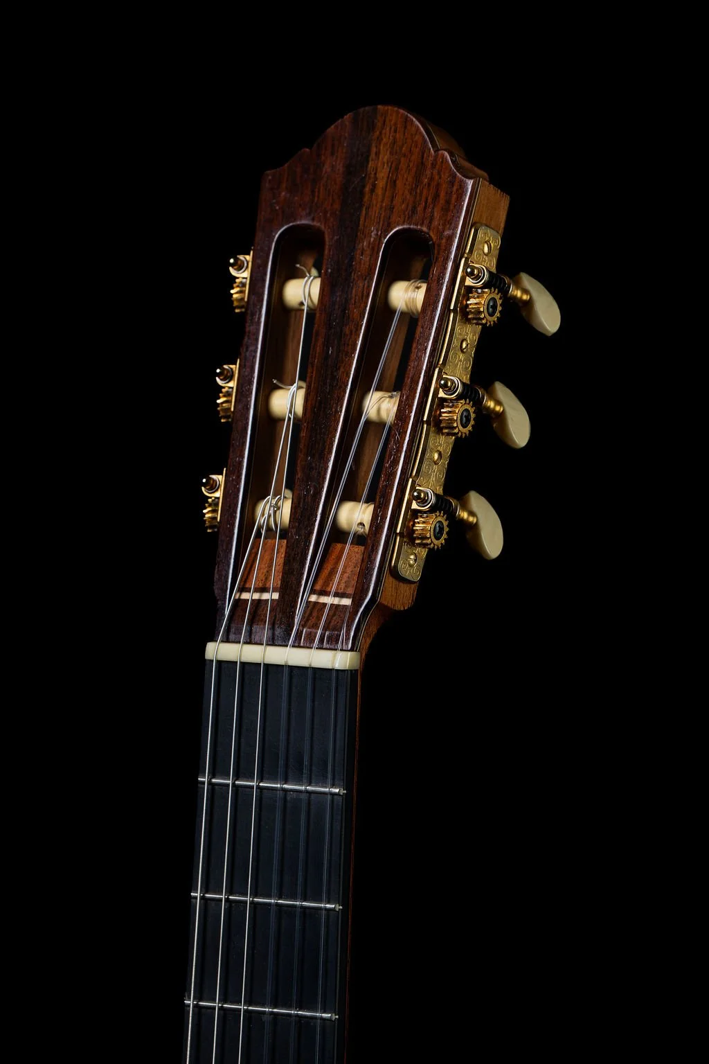 Thames Headstock.jpg