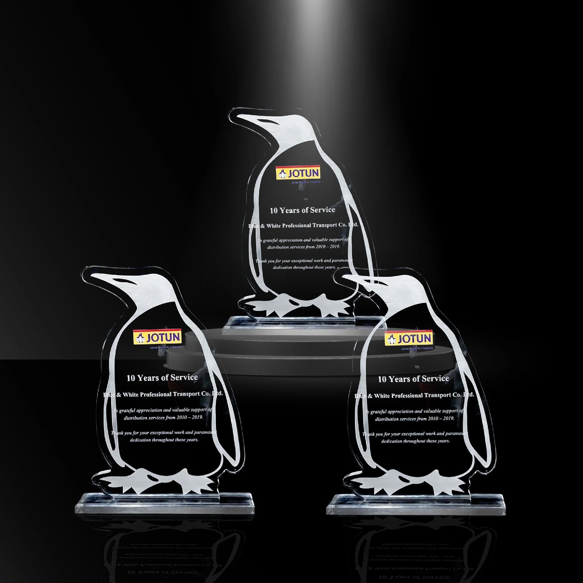 AW trophy black-02.jpg