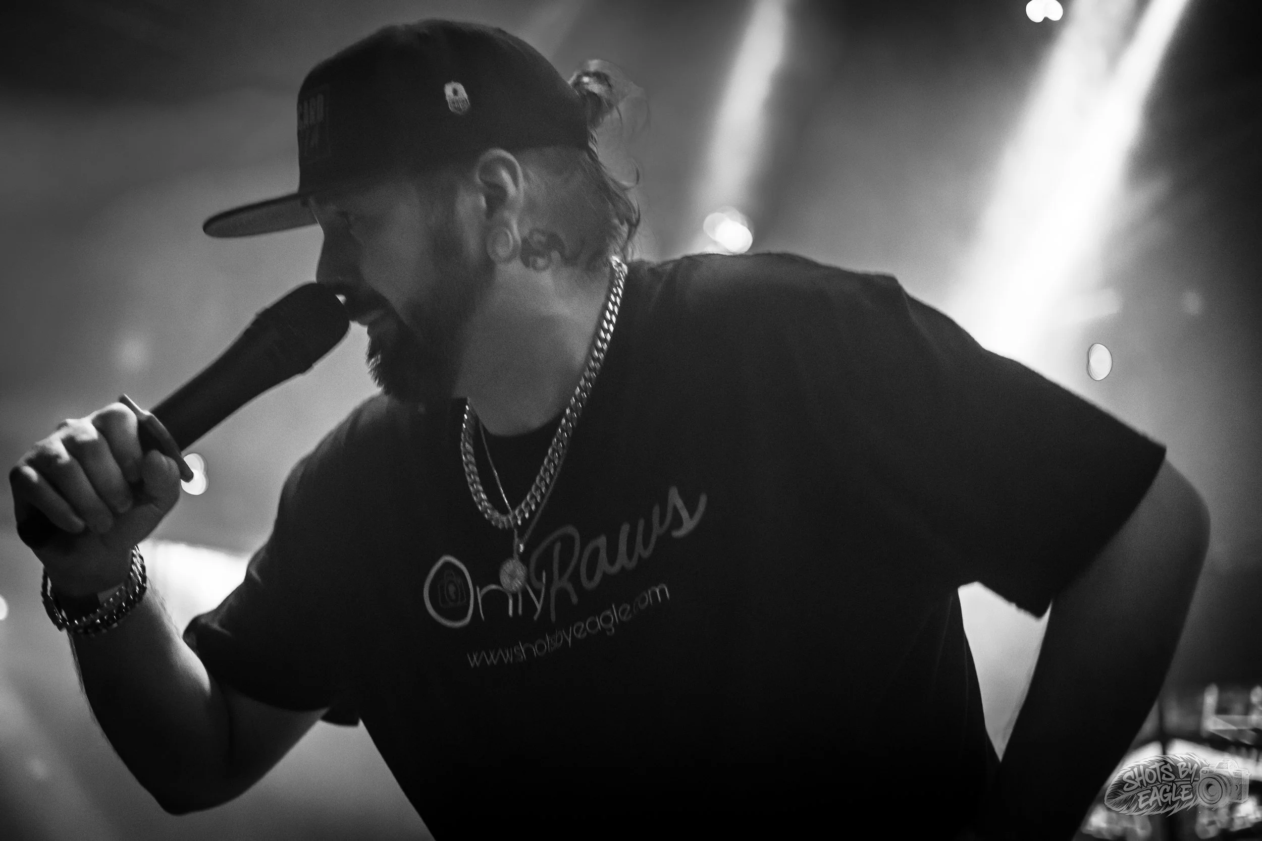 Dusitn Warbear & Ace Wild Live Performance