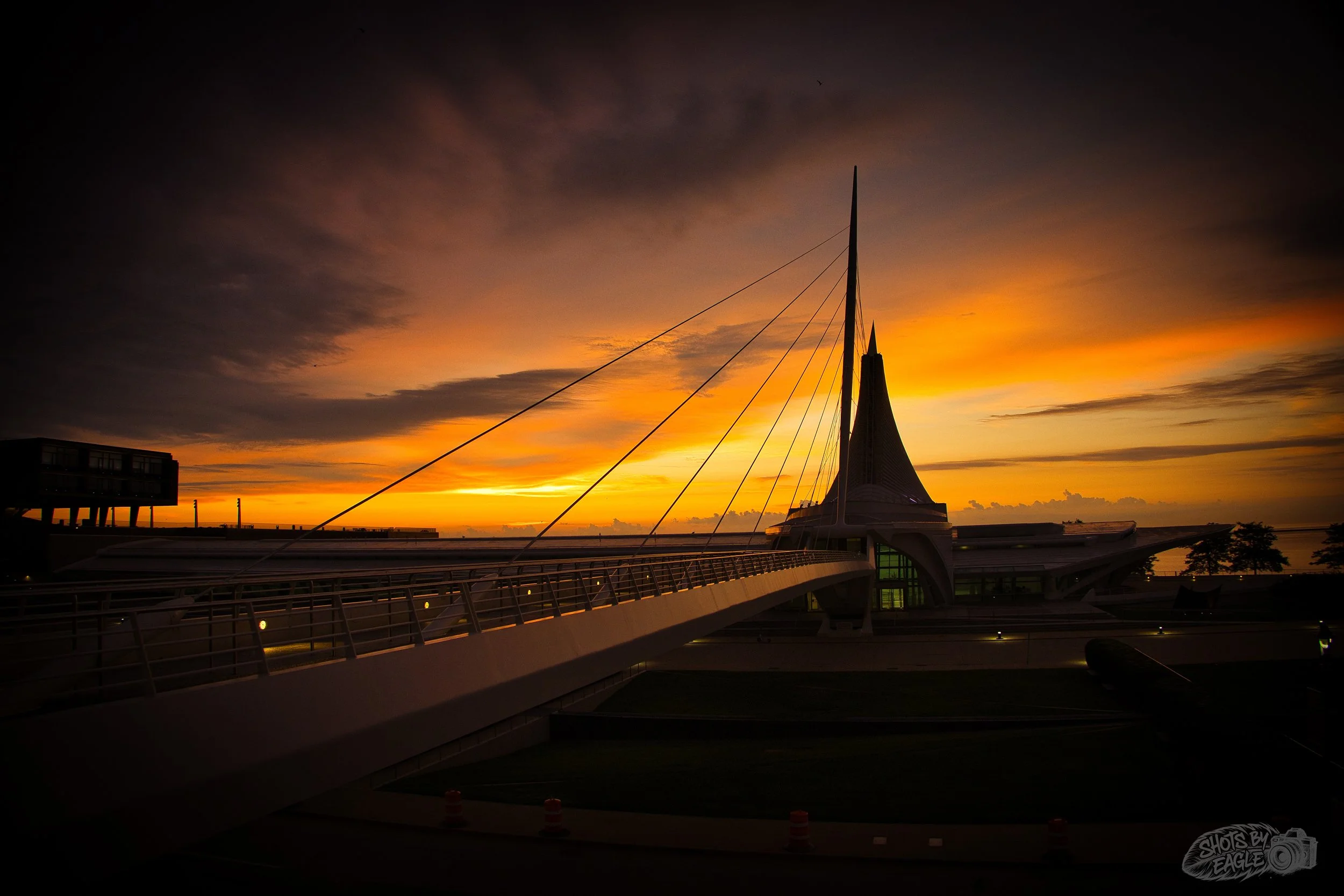 Sunrise over the Milwaukee Art Museum at Lake Michigan