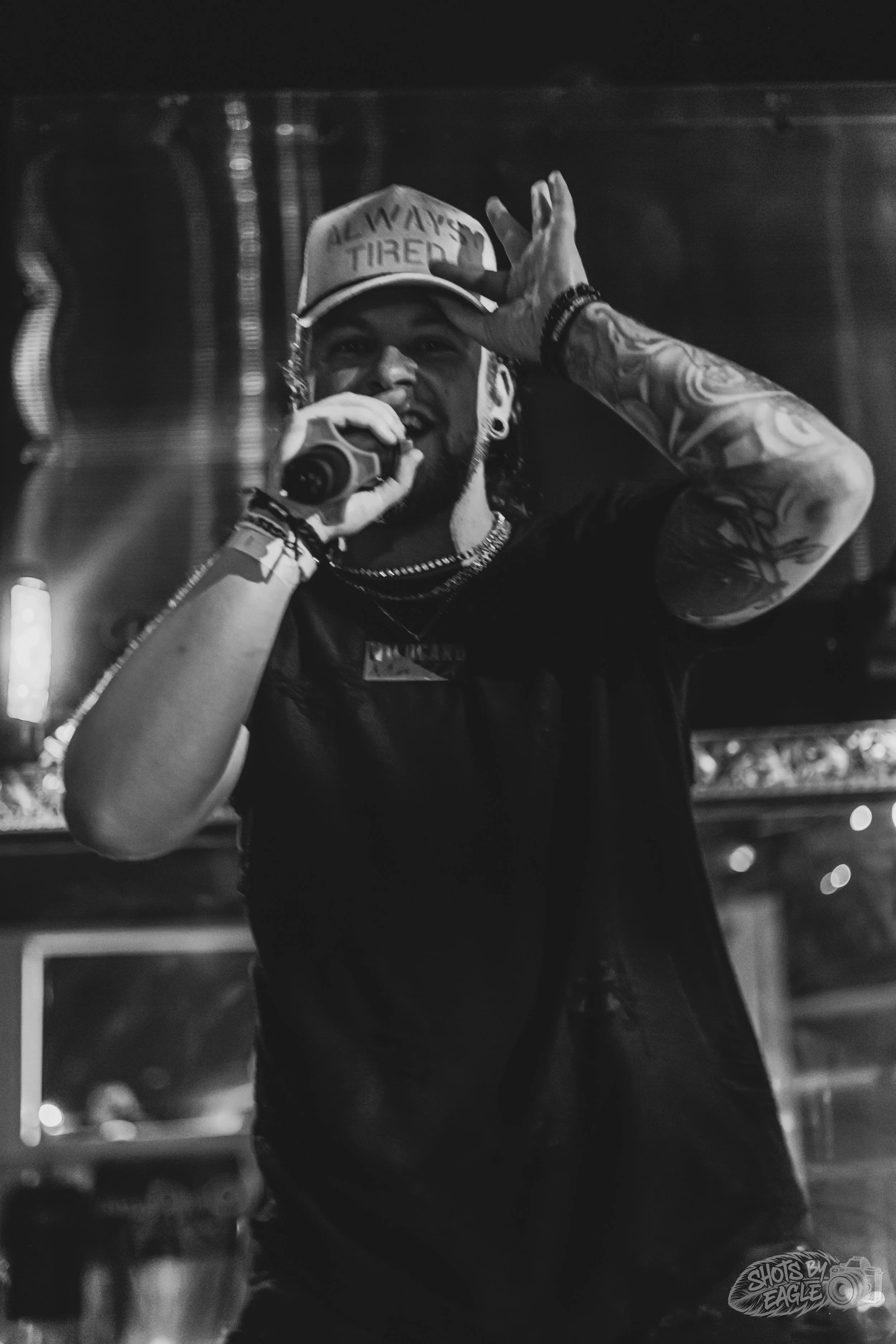 Dusitn Warbear & Ace Wild Live Performance