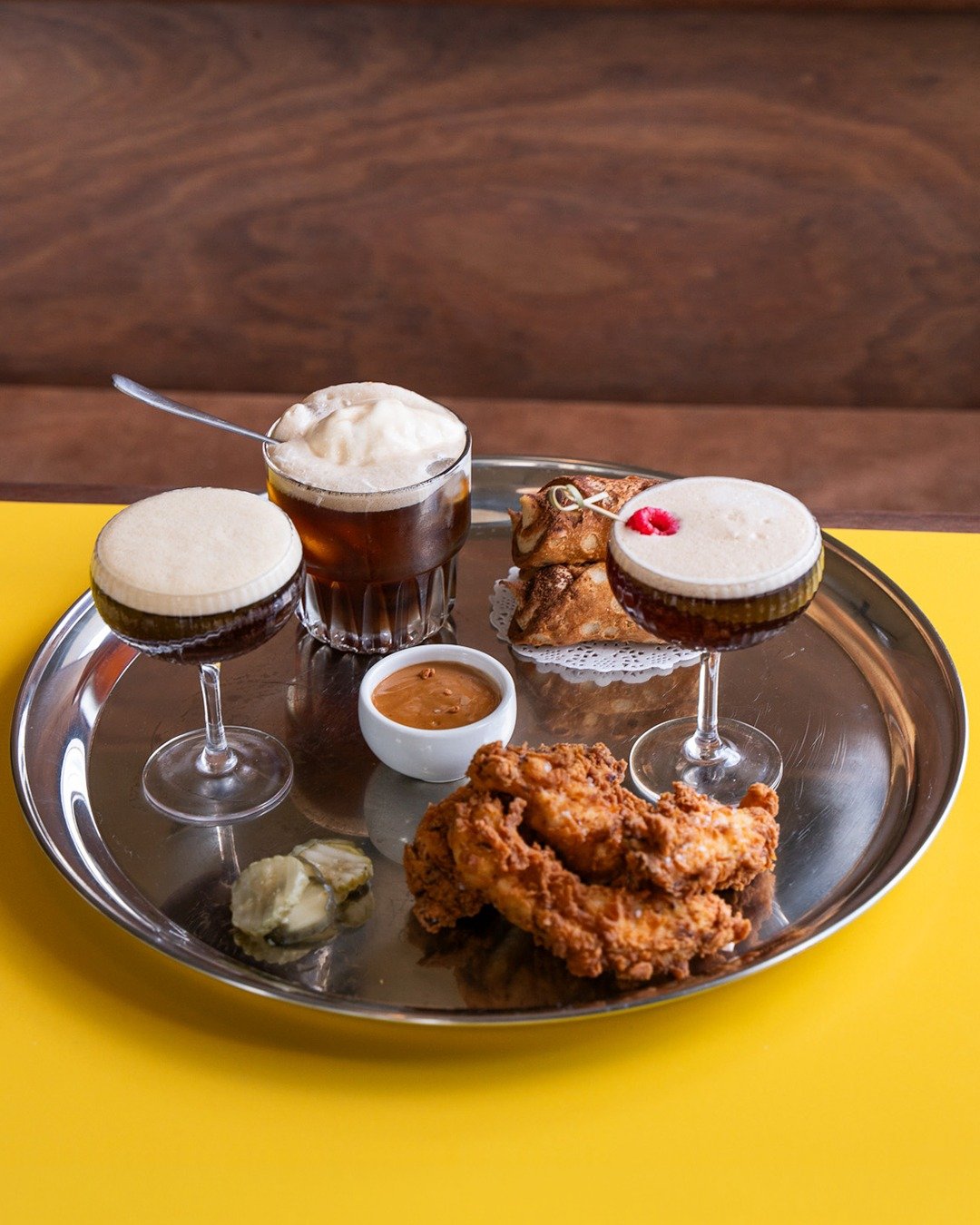 meet our espresso martini week menu. all available from next weds-sun!

🍸classic espresso martini
🍸 early knockoff
🍸 rude not to
🍸 black russian x spider
🍸 fried chicken w espresso bbq sauce
🍸 tiramisu cannoli

book your table now!