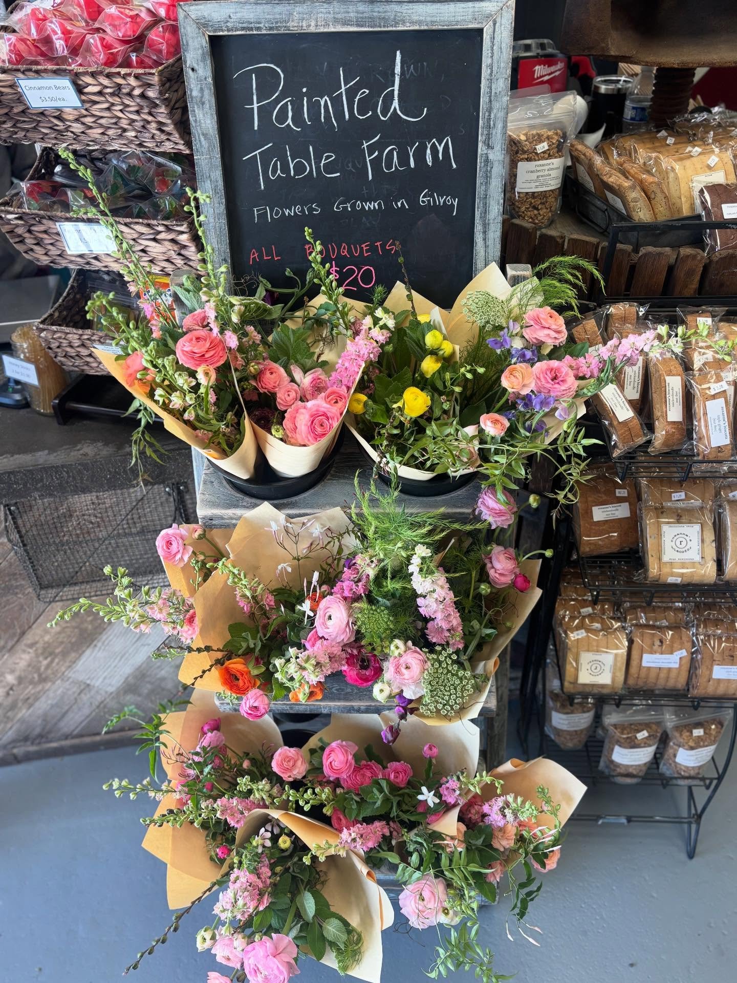 Just restocked over at @ljbfarms! The pink jasmine in these new ones I brought today smells sooo good. While I was there, I picked up a rose cardamom iced coffee from @taaza.coffee and it is DIVINE! I love living in Gilroy where so many people grow a