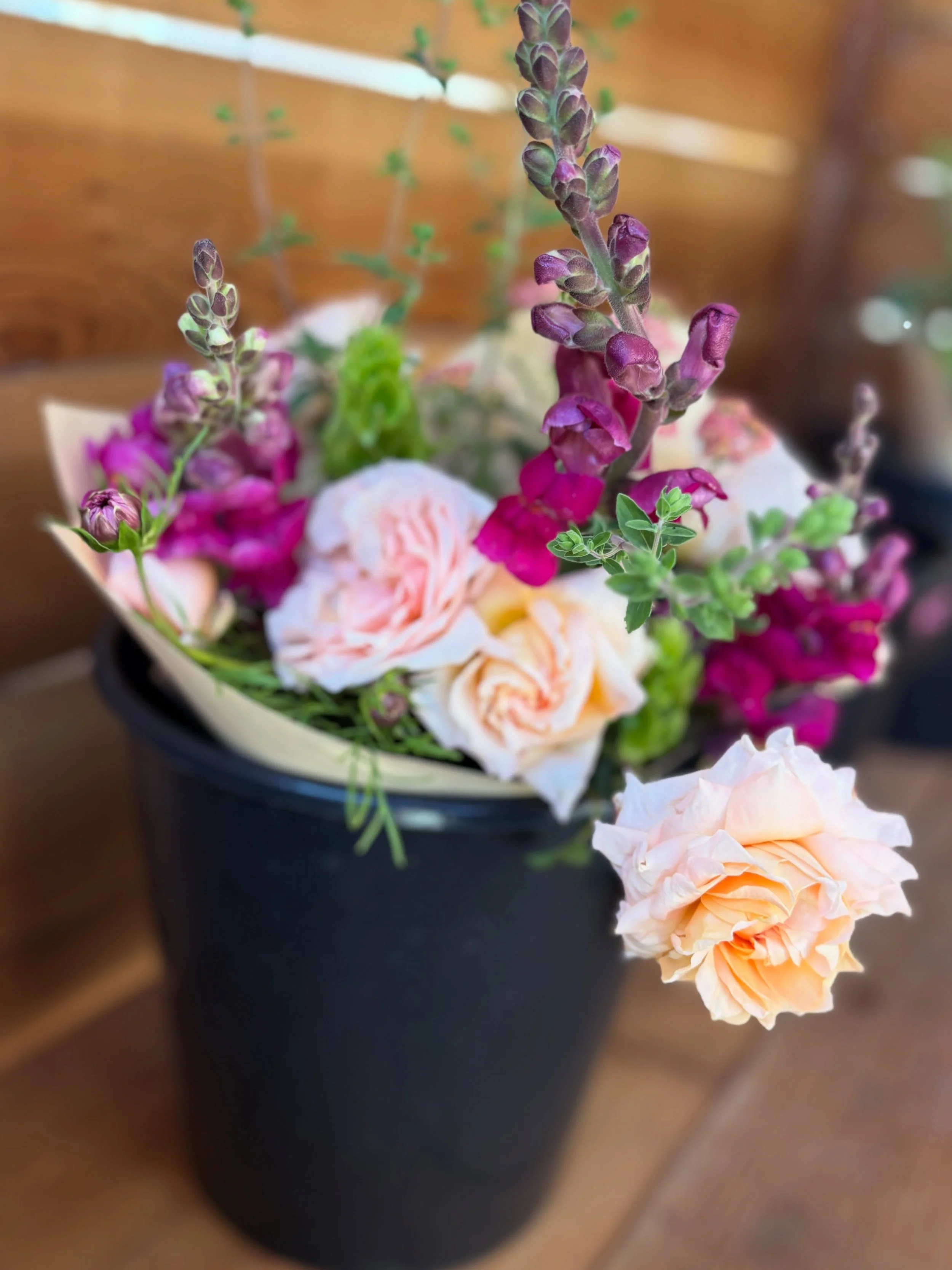 We had a lovely morning playing with beauty and putting together these bouquets for you. We&rsquo;re all stocked at the farm stand as well as @ljbfarms, so come by the farm or the market depending on your mood this weekend! Can&rsquo;t go wrong eithe
