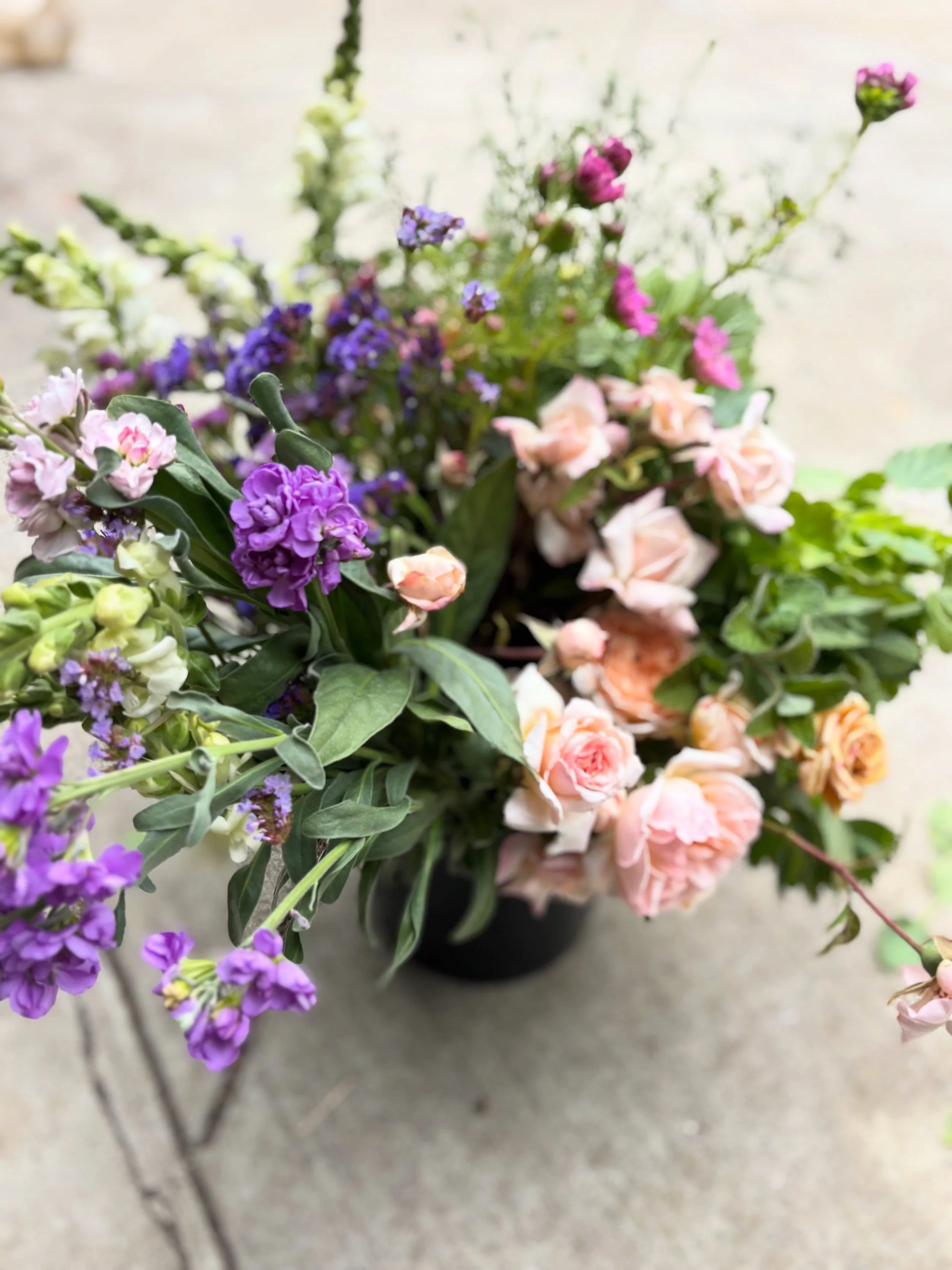 Now available: Custom Grower&rsquo;s Buckets!

Our Custom Grower&rsquo;s Buckets are perfect for the creative soul who want to DIY flowers for their wedding, graduation, holiday party, bloom bar, or just anyone who wants to play with flowers.

Grower