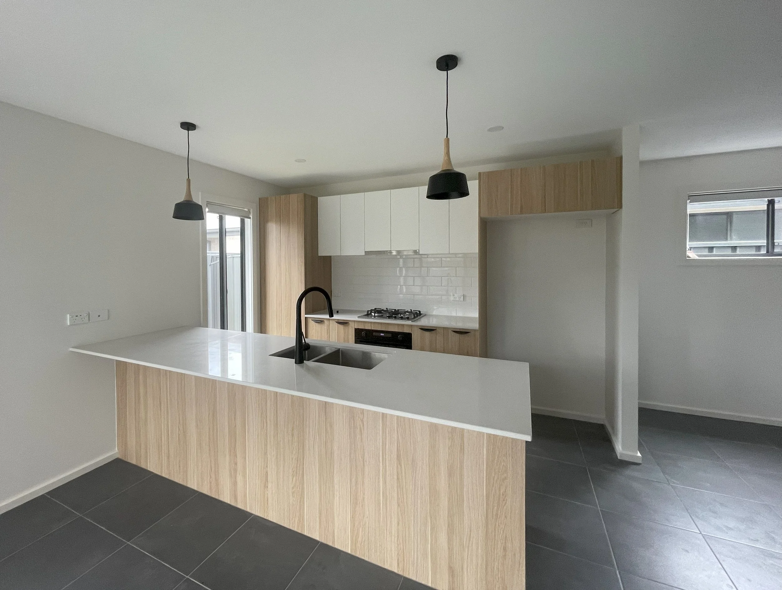 IMG_4771 kitchen .jpg