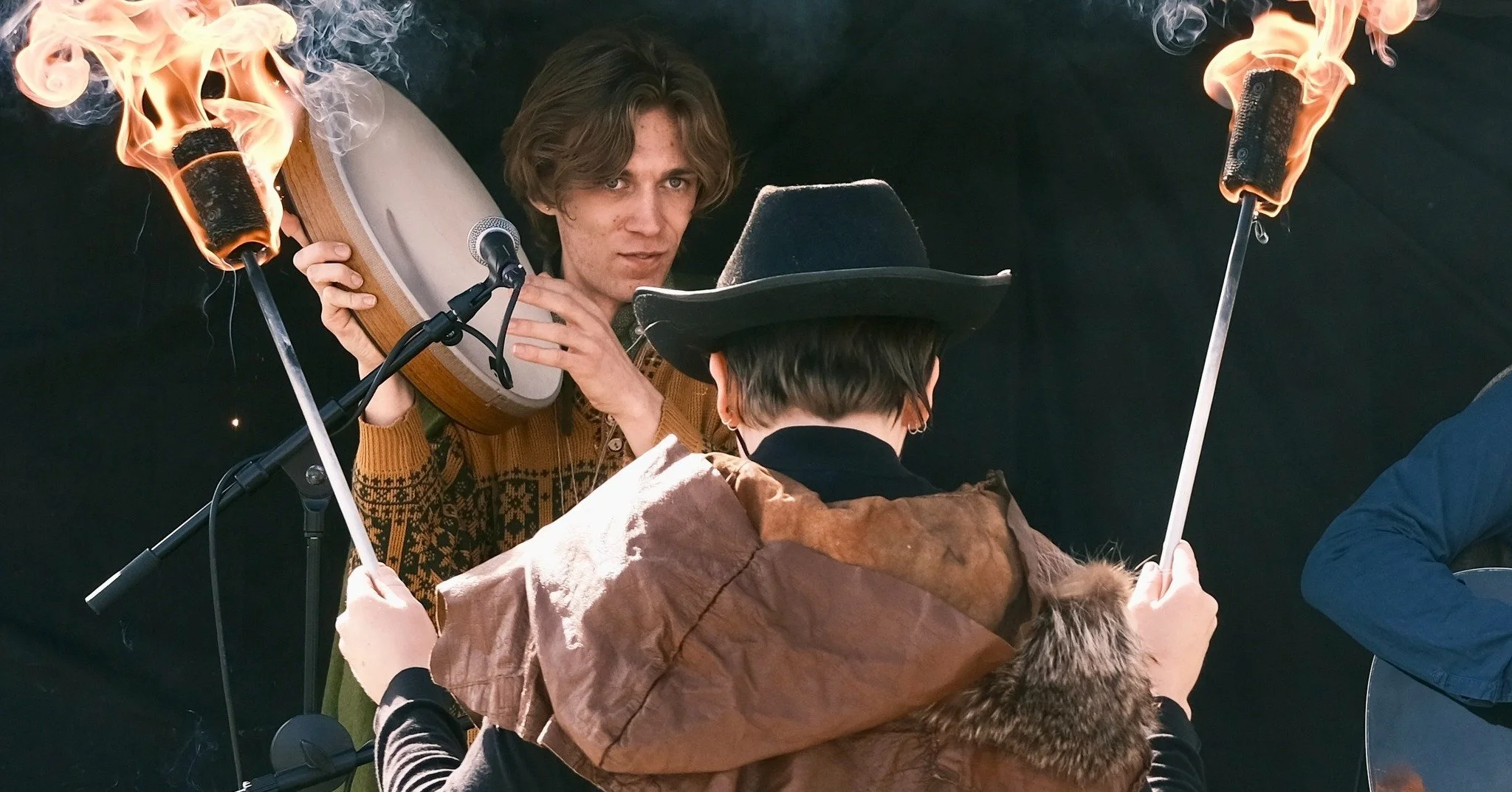 Under m&aring;ndagen och tisdagen denna vecka s&aring; fick hela 618 st skolbarn i &aring;ldrarna 6-12 &aring;r ta del av v&aring;r eldf&ouml;rest&auml;llning En Solsaga p&aring; skolor i Bengtsfors kommun! Och vilken energi dom bj&ouml;d p&aring;!!!