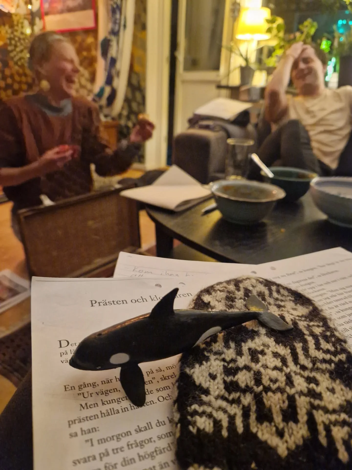 Ber&auml;ttande. Sagor. Historier. Legender.
Ikv&auml;ll har vi utforskat muntligt ber&auml;ttande tillsammans med Sara fr&aring;n huvudbasen i Nordcirkus. S&aring; fint att ha ett team med s&aring; mycket olika kunskaper internt, att f&aring; utbild