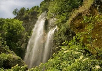 Водопад Полска Скакавица – една от най-красивите забележителности около София