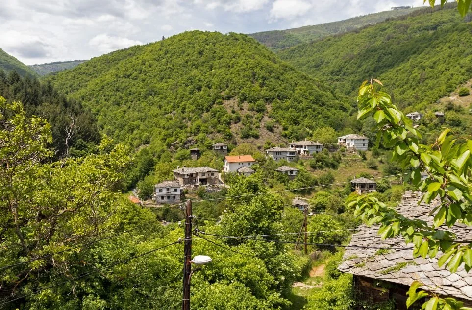Панорамна гледка към село Косово, Родопите