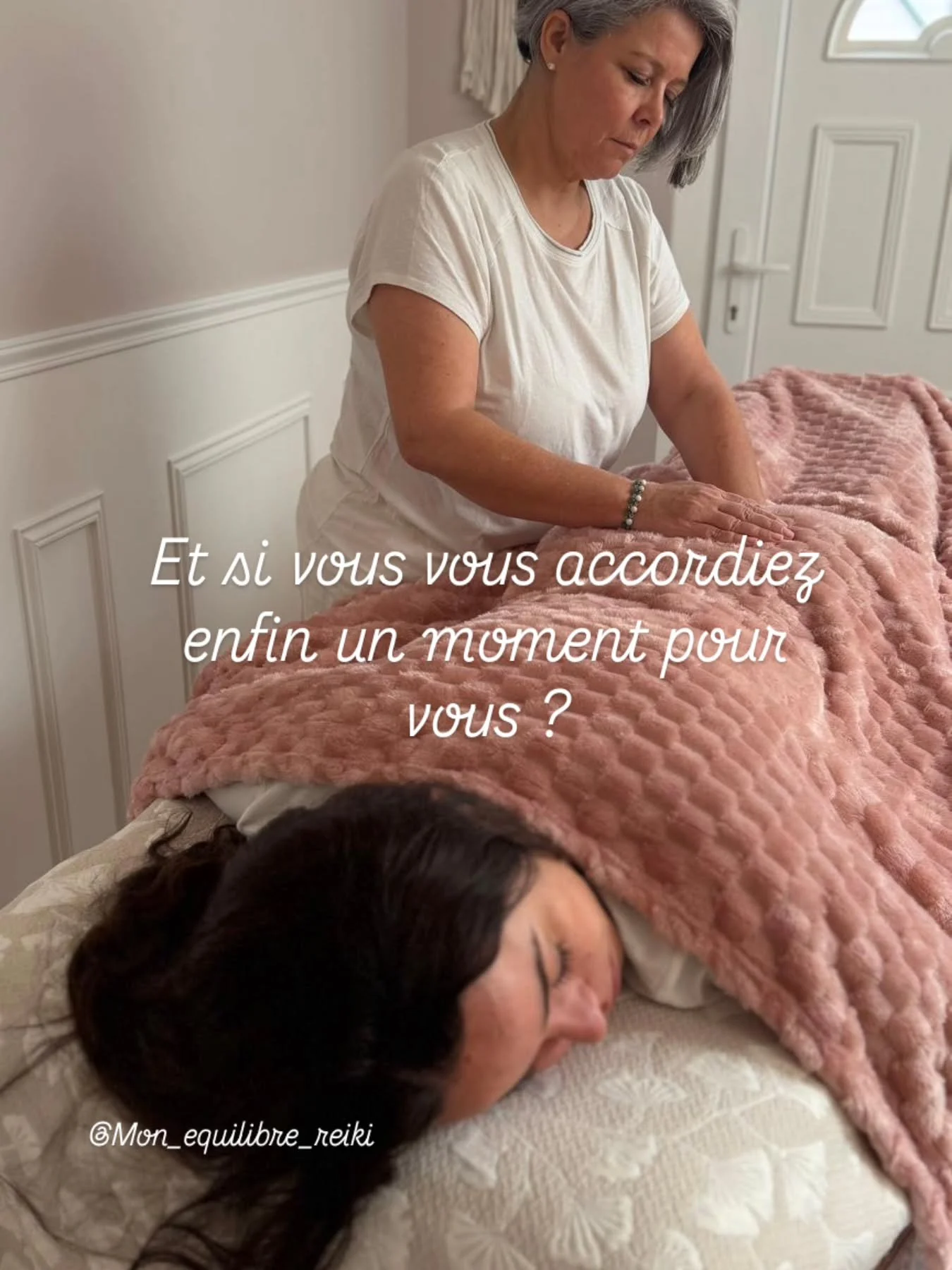 Certaines femmes vivent avec un niveau de stress devenu presque normal.

Toujours quelque chose &agrave; faire.
Toujours quelque chose &agrave; g&eacute;rer.

Le corps finit par rester en tension permanente.

Le Reiki est un moment o&ugrave; l&rsquo;