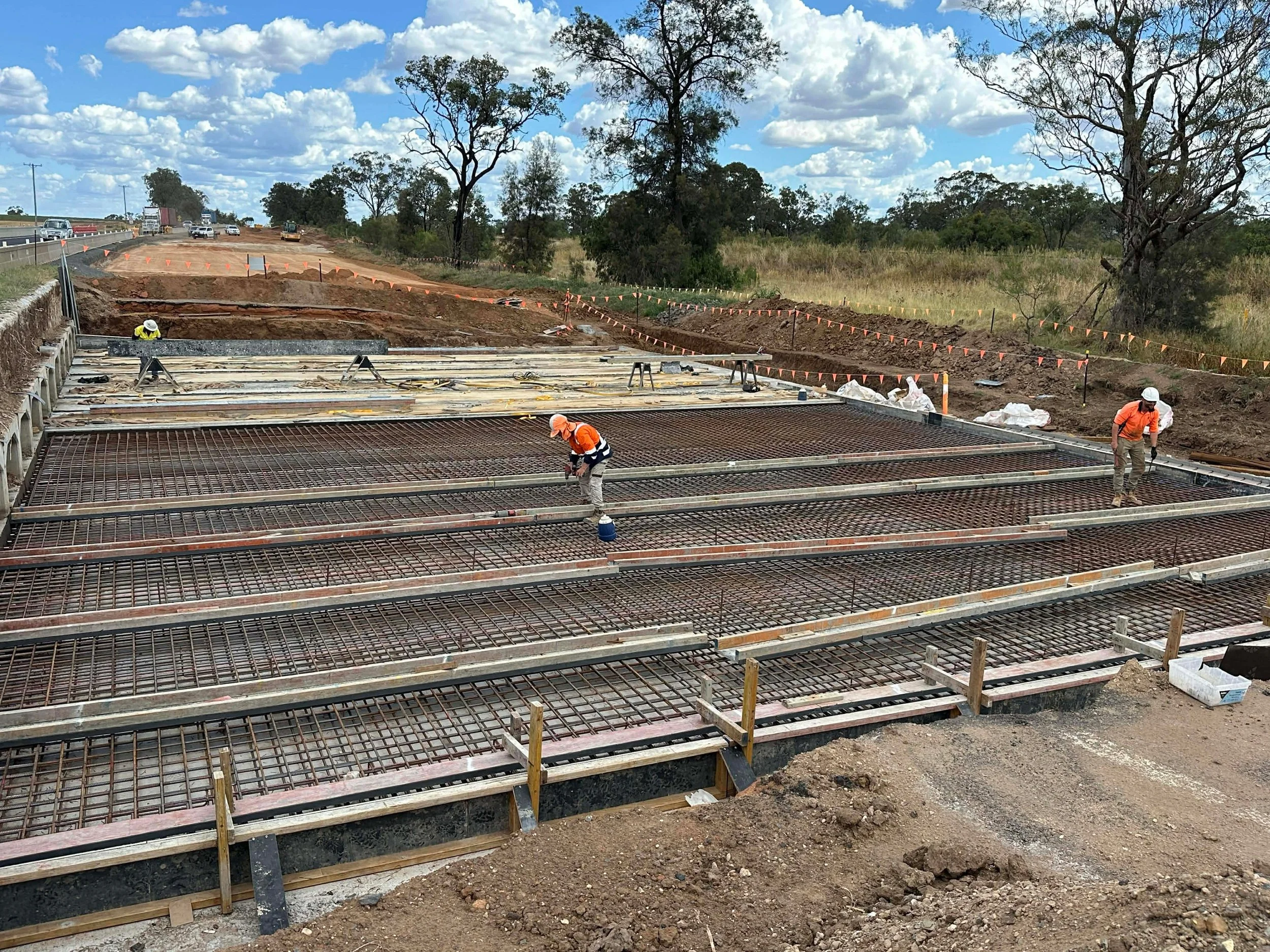 a735cf8b96f5fb7585bff64e651e1bab 2.JPEG