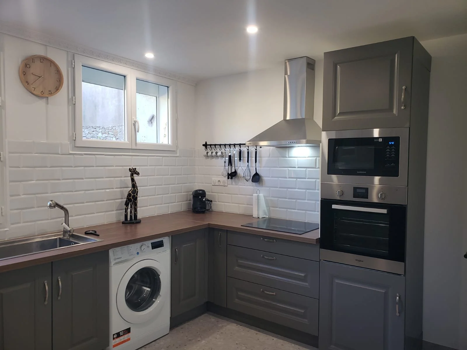 site - kitchen (2).jpg