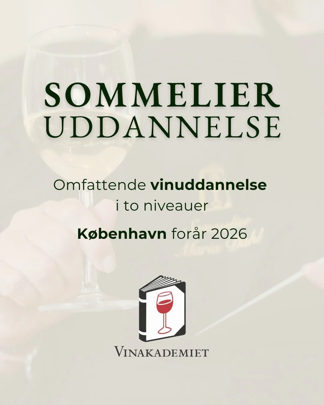 🍷 𝐒𝐤𝐚𝐥 𝐝𝐮 𝐦𝐞𝐝? 👀

Eller kender du nogen, der skal? 
S&aring; er det nu!

Vores sponsor @vinakademiet starter nemlig nyt hold p&aring; 𝐬𝐨𝐦𝐦𝐞𝐥𝐢𝐞𝐫𝐮𝐝𝐝𝐚𝐧𝐧𝐞𝐥𝐬𝐞𝐧 i K&oslash;benhavn til 𝐦𝐚𝐫𝐭𝐬 - og der er plads til dig, din