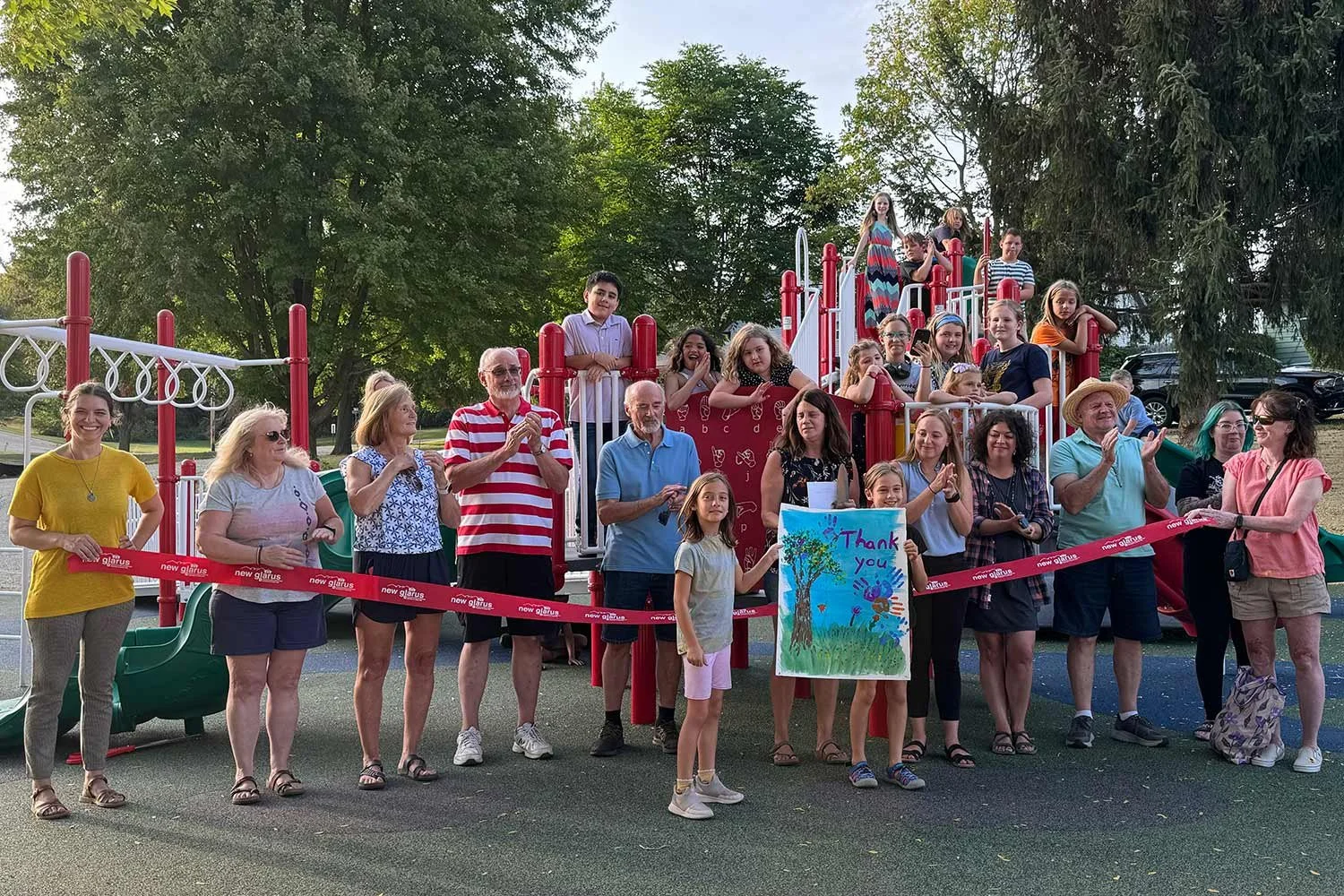 New-Glarus-Cares-Ribbon-Cutting-Community-Organization-05.jpg