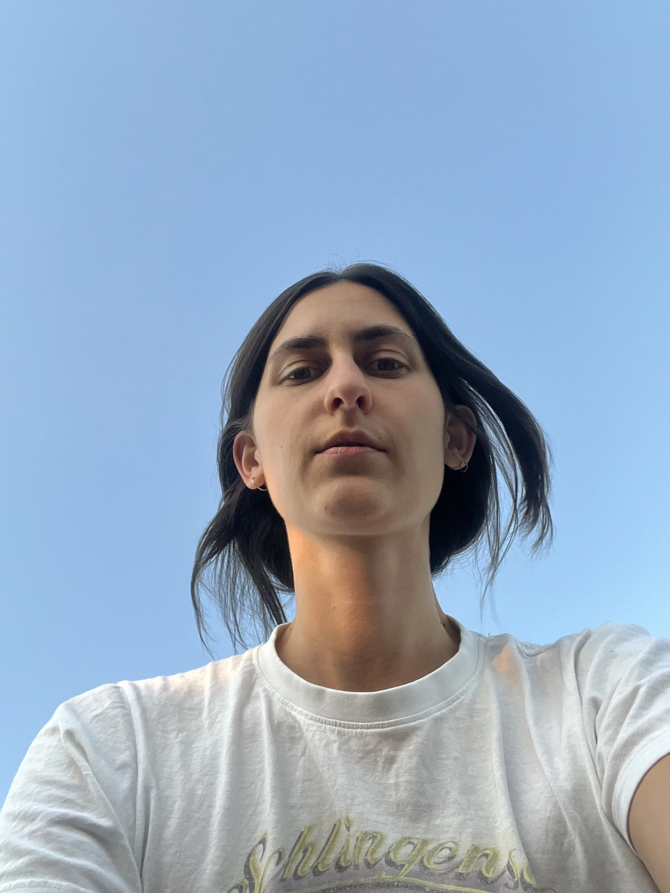 Portrait Mona_Fotocredits Mona Mayer.jpeg