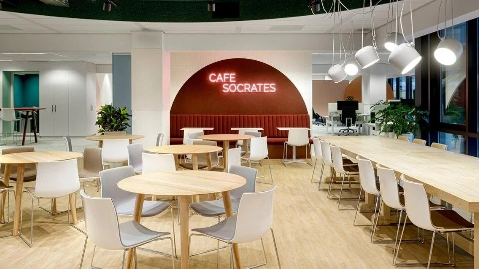 Kantoorinrichting van zakelijke ruimtes: hoe maak je van kantoor weer een plek waar mensen willen zijn?