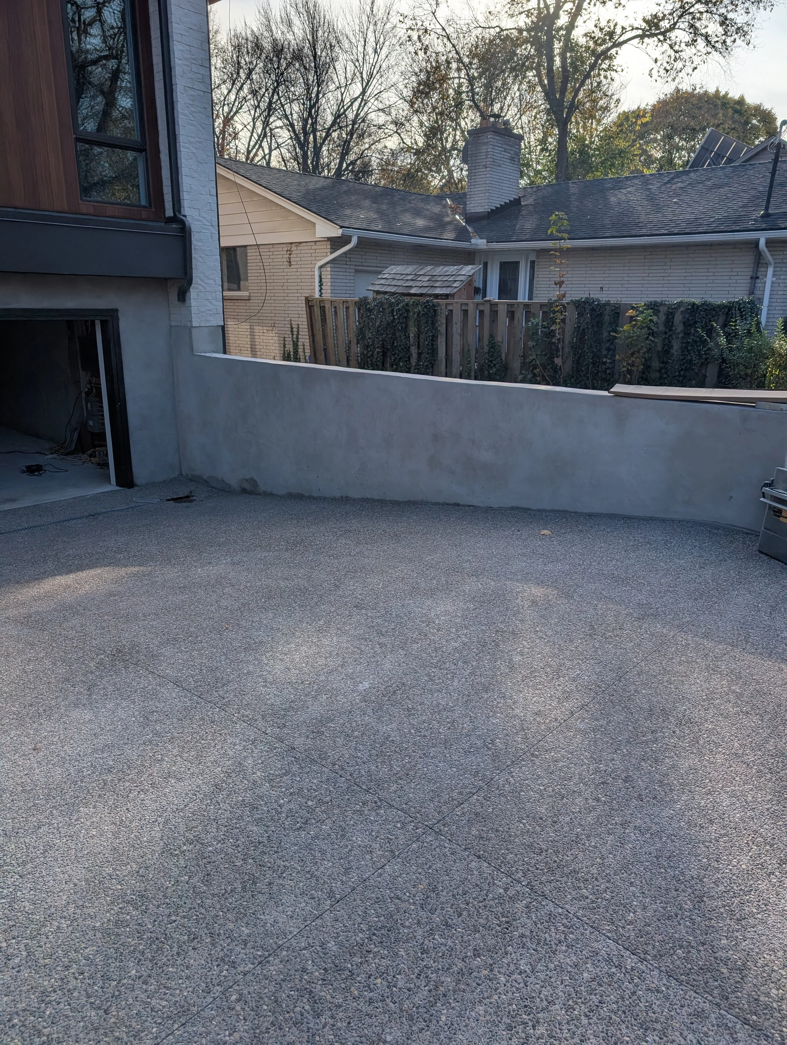 Brown rocky top concrete driveway.MP.jpg