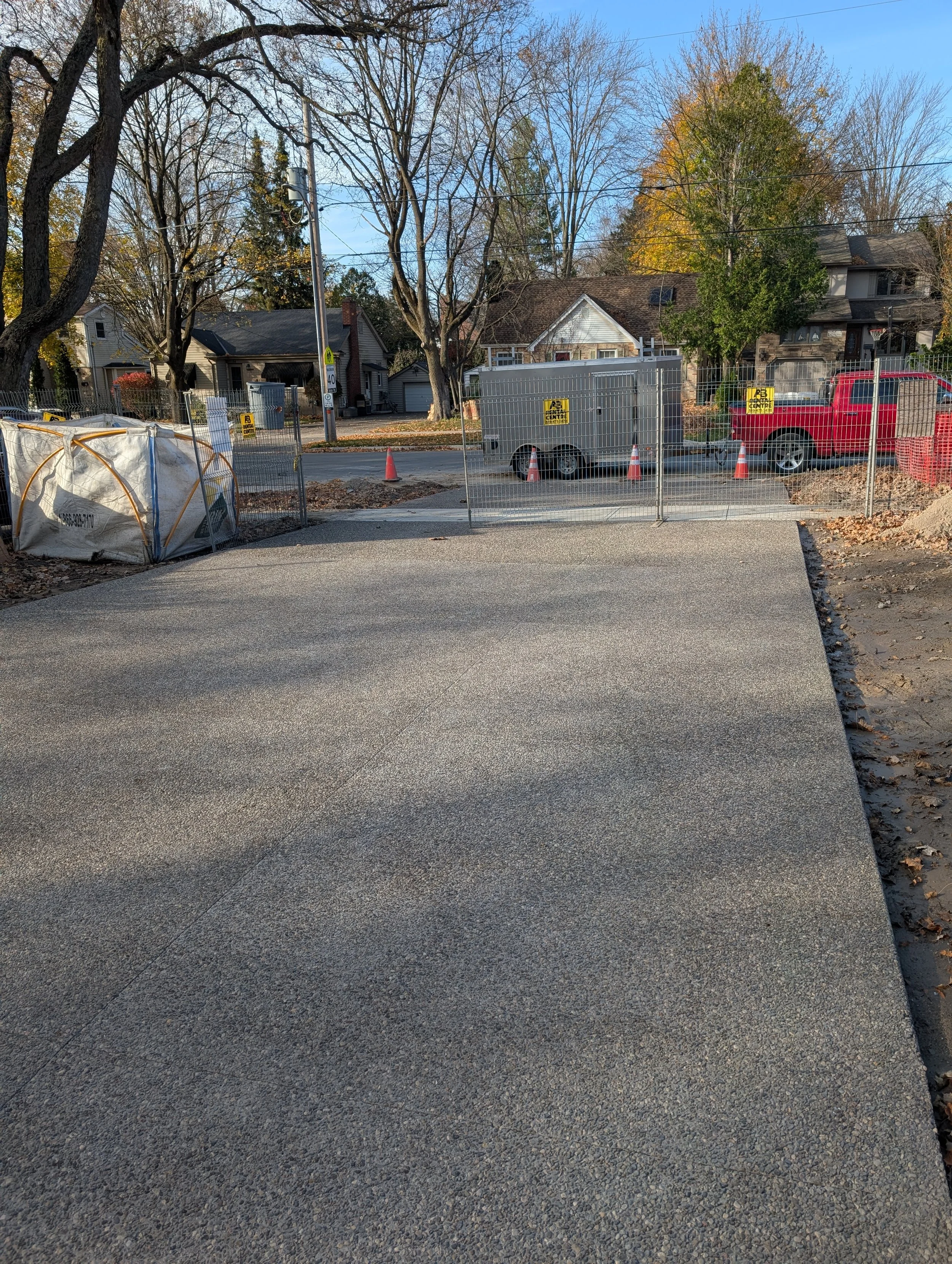 Brown rocky top concrete driveway 2.jpg