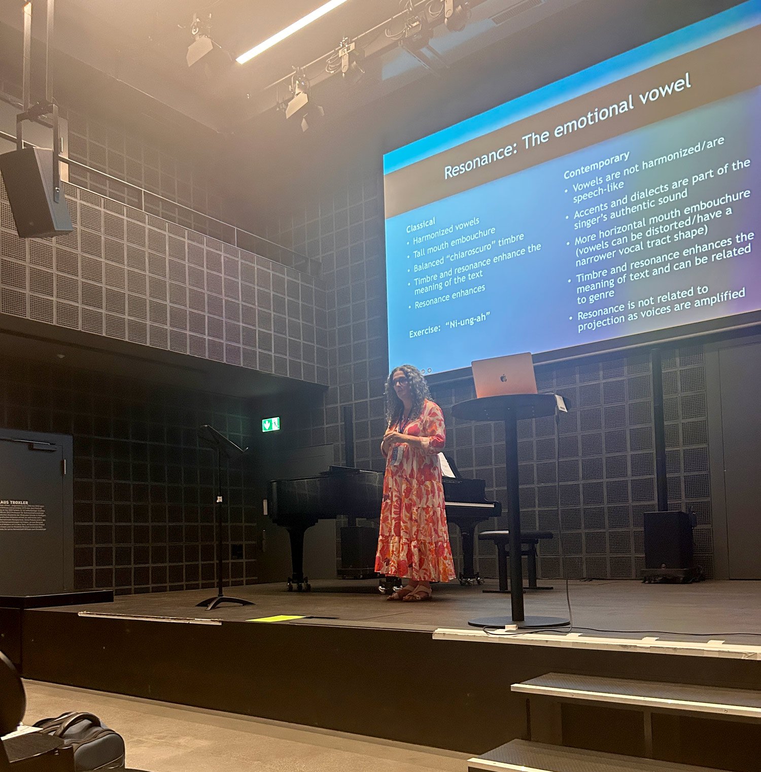Jennie Such presents “What is Crossover?” at the Eurovox 2026 conference in Lucerne Switzerland.
