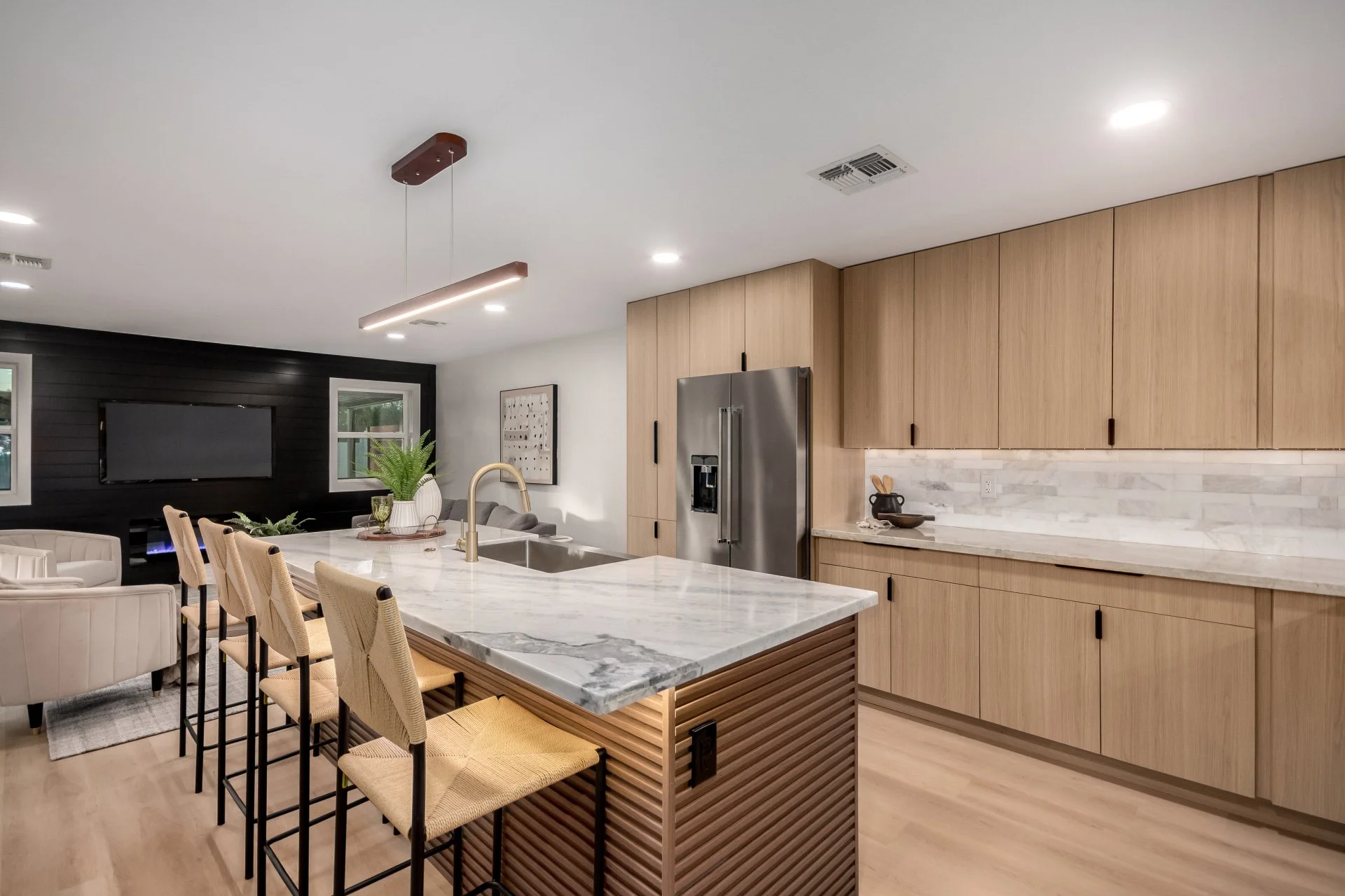 Under Counter Lighting, Stunning Backsplash and Cabinetry