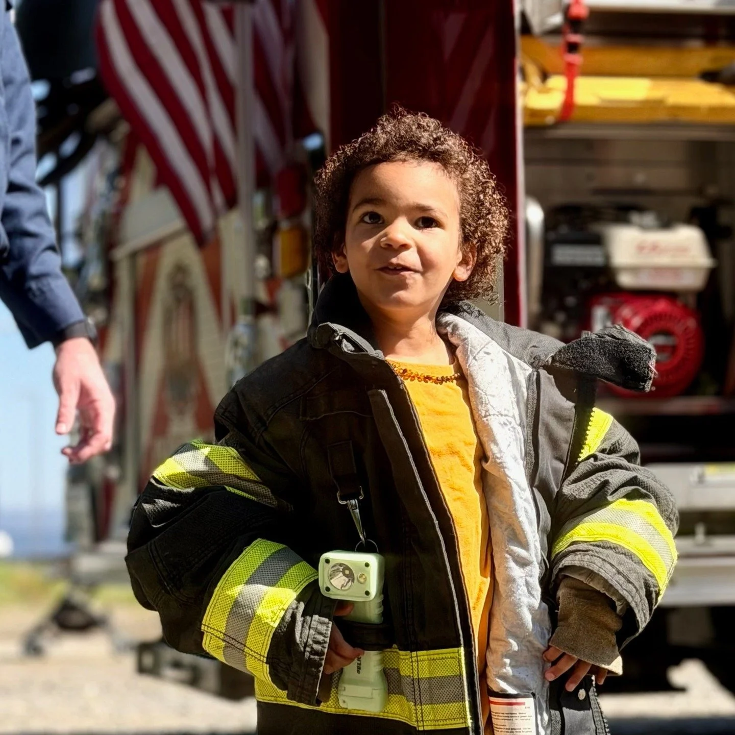 A big thank you to @poulsbofire for coming out to visit the students at Tender Leaves Outdoor Preschool!

And a thank you for everything you do to serve our community! ❤️

#tlpreschool #Kitsap #Poulsbo #poulsbofire #kingstonwa