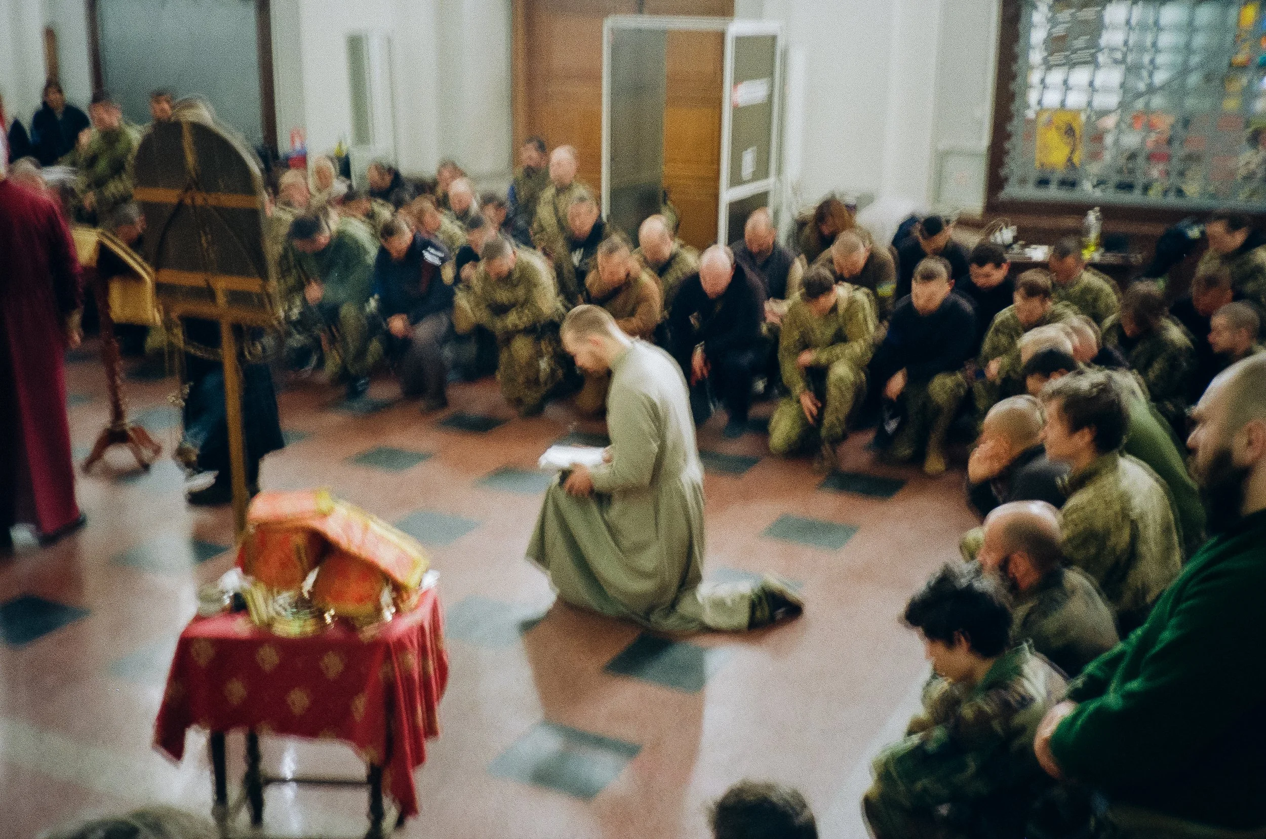 Functional Faith,Ukraine’s Bratsvo Battalion on the front, behind the lines, and at mass