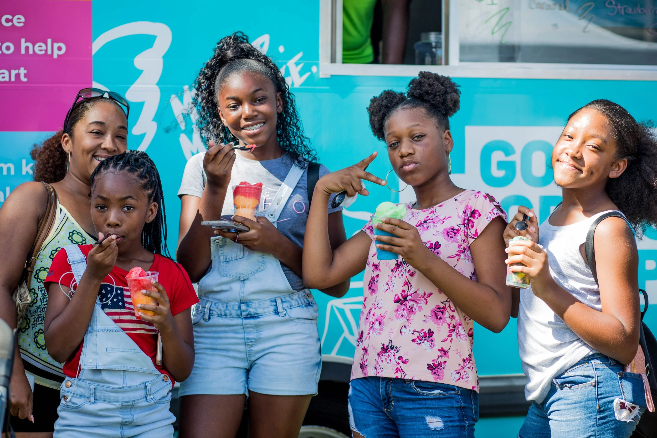 Tampa kids enjoying Italian Ice truck