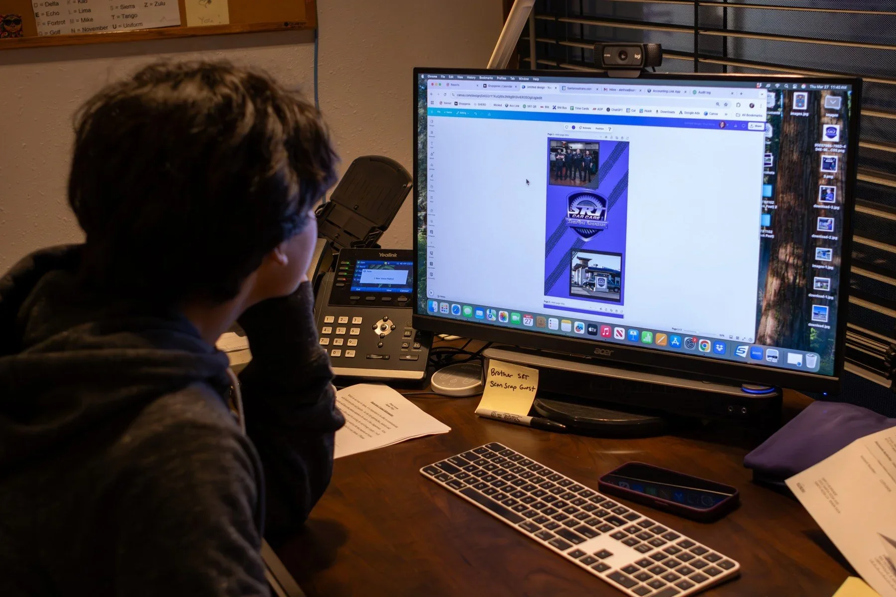 A student working with design software · Magnolia programs