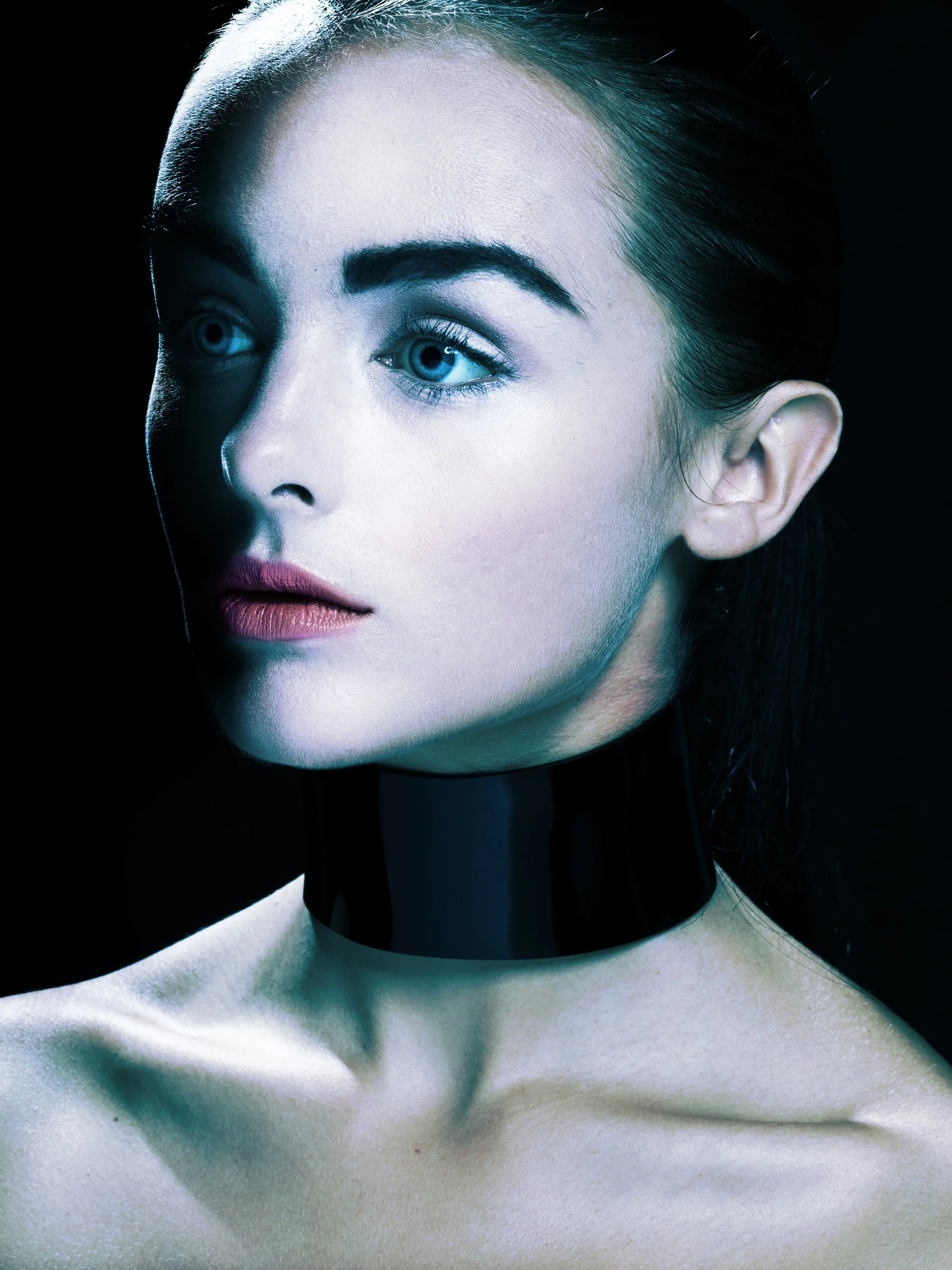 luxury fashion design bespoke leather acrylic accessory neckwear choker necklace