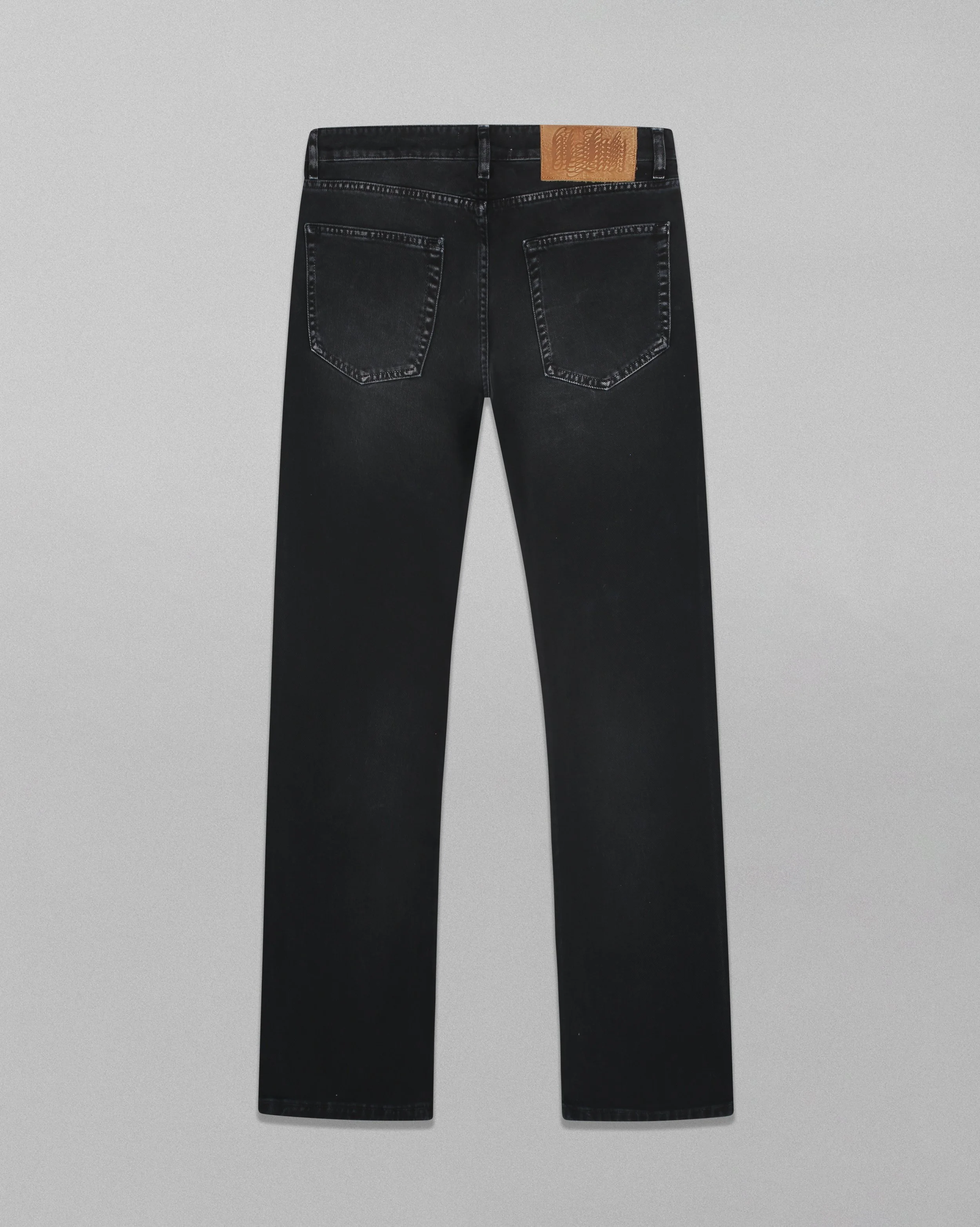 panta nero dt con ombra.jpg